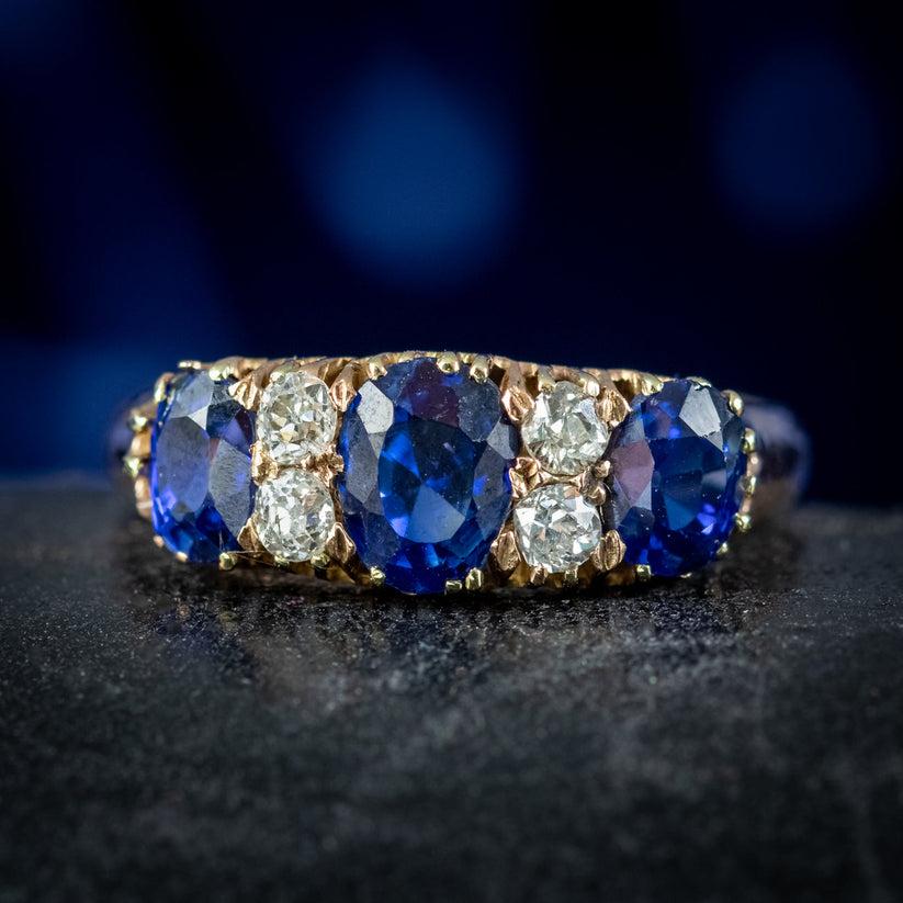 Antique Victorian Sapphire Diamond Ring in 2 Carat of Sapphire, circa 1900 For Sale 1