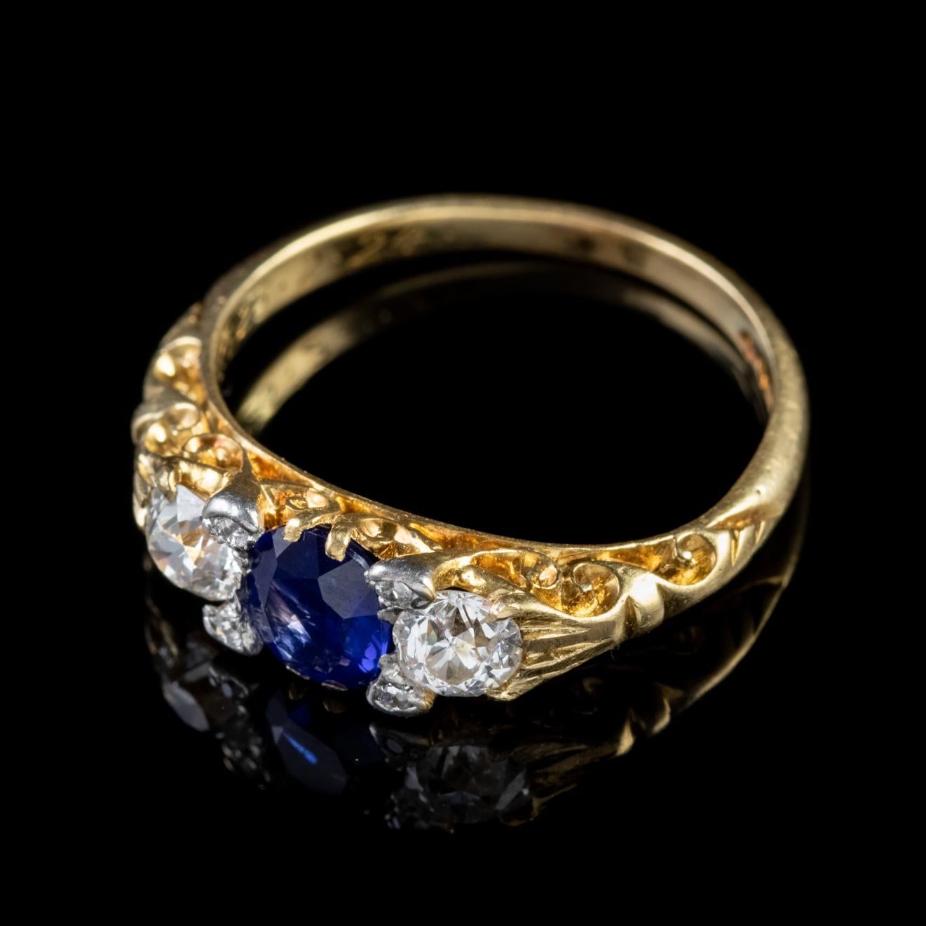 Antique Victorian Sapphire Diamond Trilogy Ring 18 Carat Gold, circa 1900 2