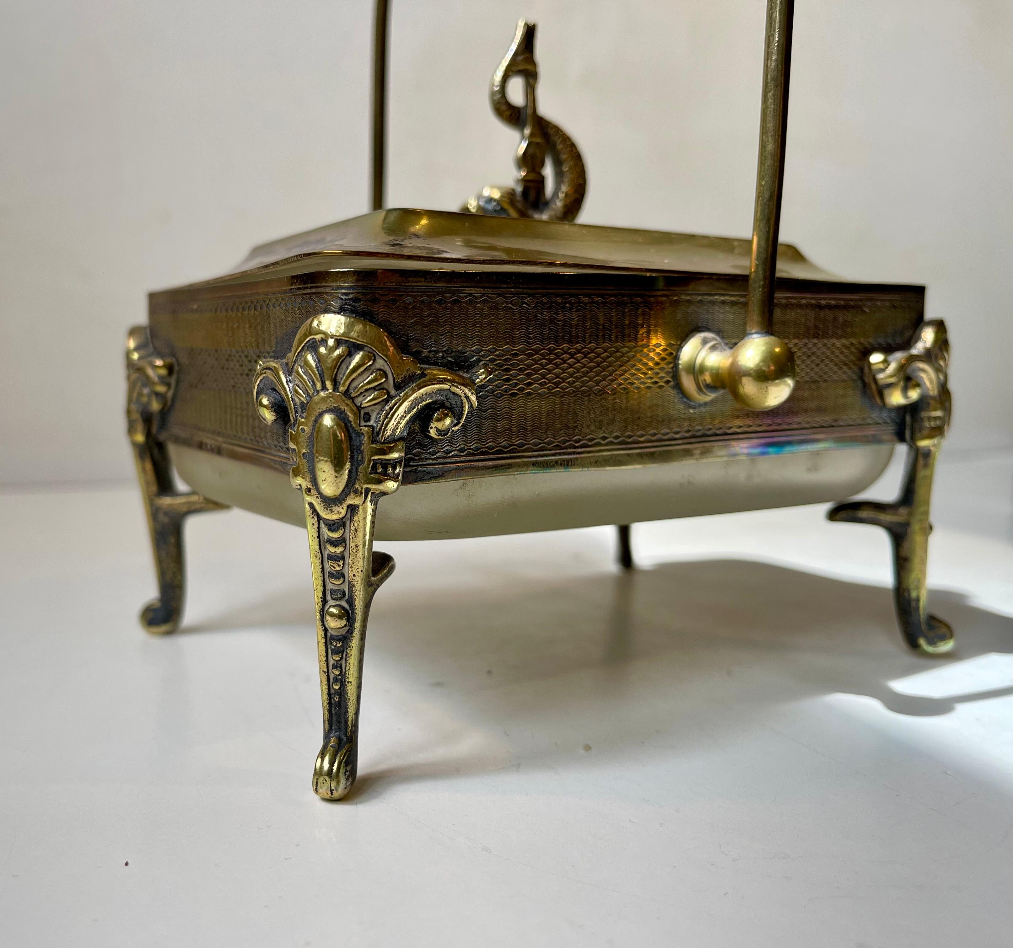 XIXe siècle Ancienne boîte à sardines victorienne en laiton et verre dépoli, 19e siècle en vente