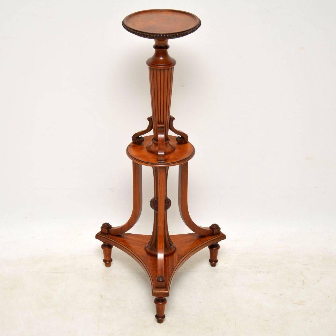 Antique Victorian satinwood jardiniere with some wonderful details and in good original condition. This is quite an unusual, rare item and not one I have come across before. Please enlarge all the images to see all the fine details. I would date