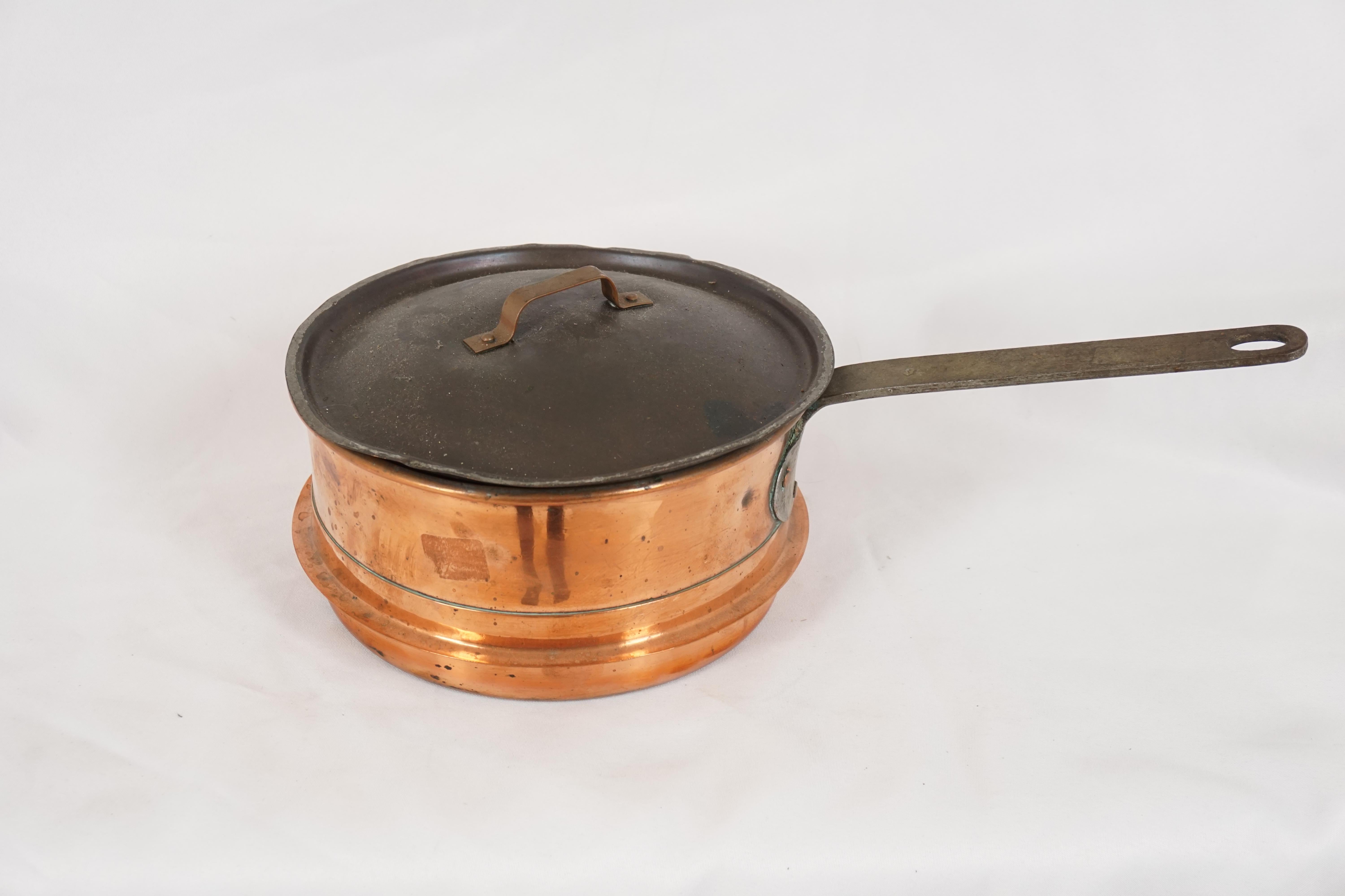 Antique Victorian Saucepan, Cooking pot with handle, Scotland 1890, B2859

Scotland 1890
Solid copper
Circular copper pot
With blacksmith made wrought iron handle
In good condition

B2859

Measures: 15.5