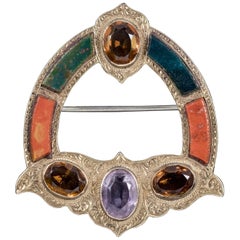 Antique Victorian Scottish 18 Carat Gold Brooch Agate Amethyst, circa 1880