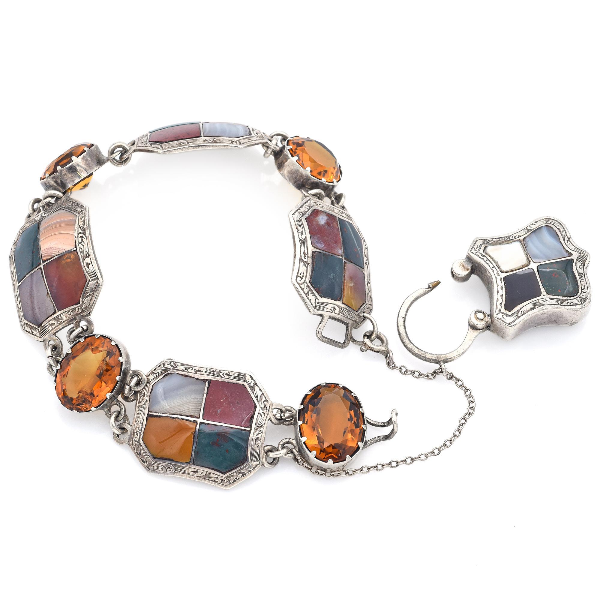 Taglio misto Antico bracciale vittoriano in argento con lucchetto in agata scozzese e pietra sanguigna citrina in vendita
