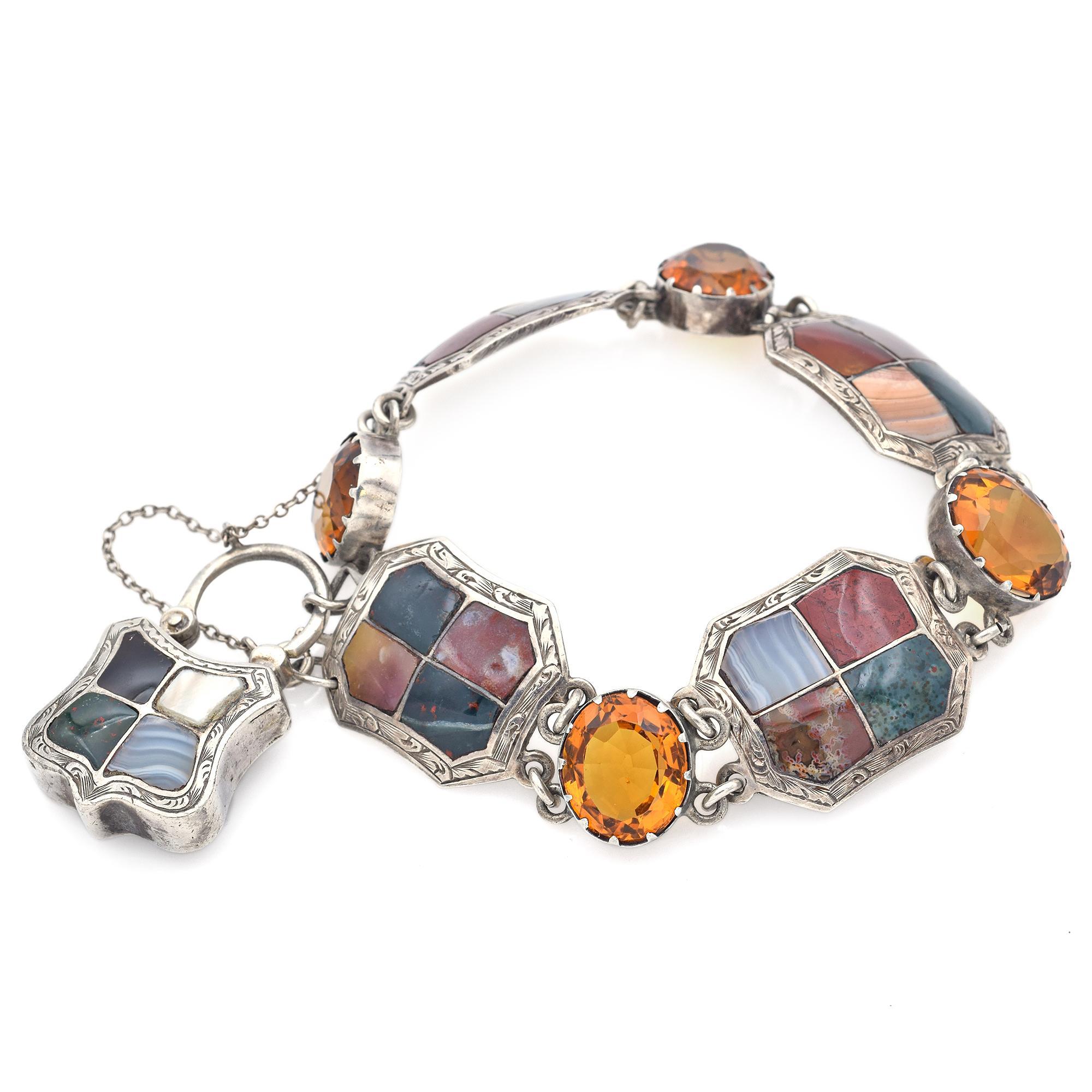 Antico bracciale vittoriano in argento con lucchetto in agata scozzese e pietra sanguigna citrina In condizioni buone in vendita a New York, NY