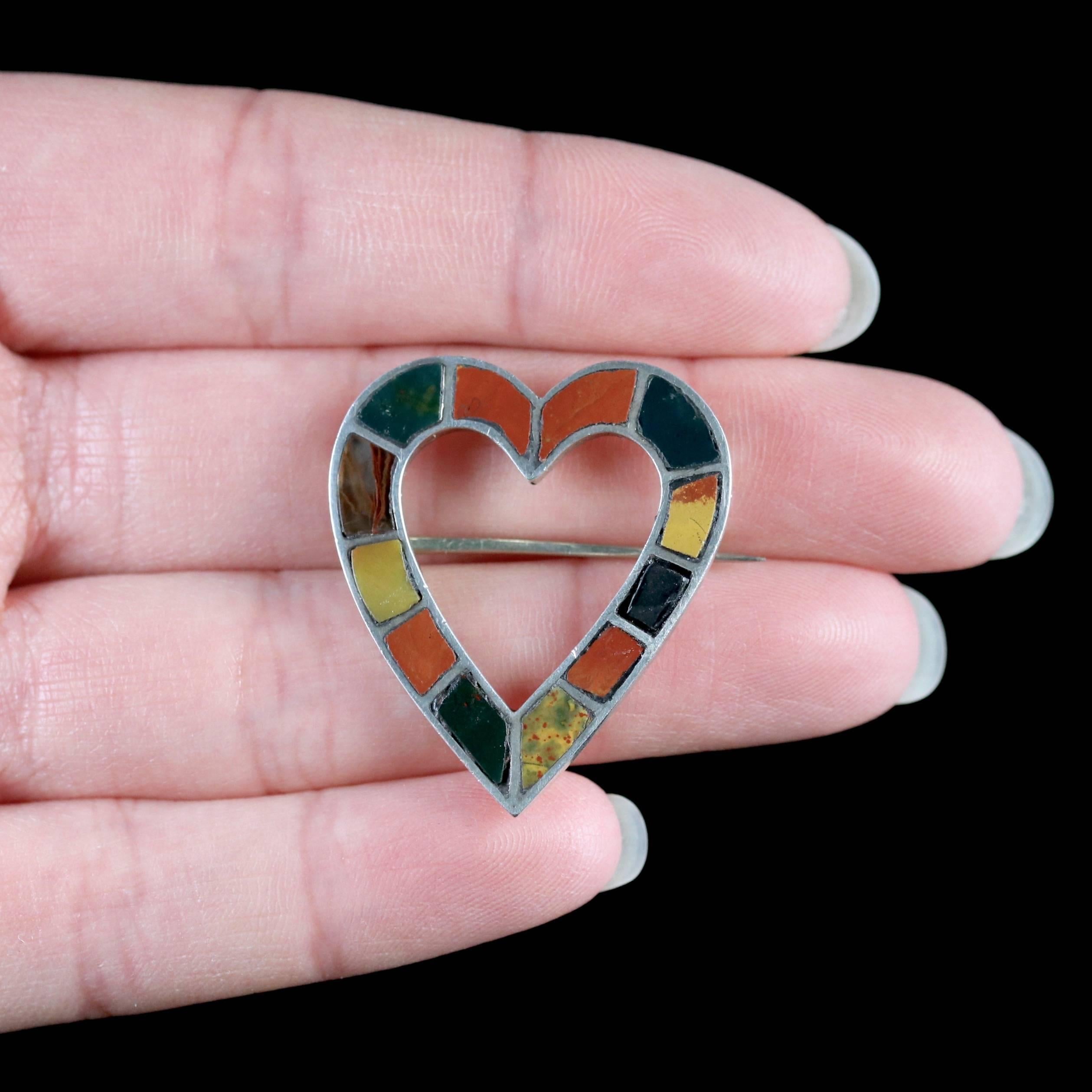 Antique Victorian Scottish Agate Heart Brooch For Sale 2