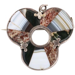 Broche ou pendentif victorien ancien Shamrock en agate écossaise