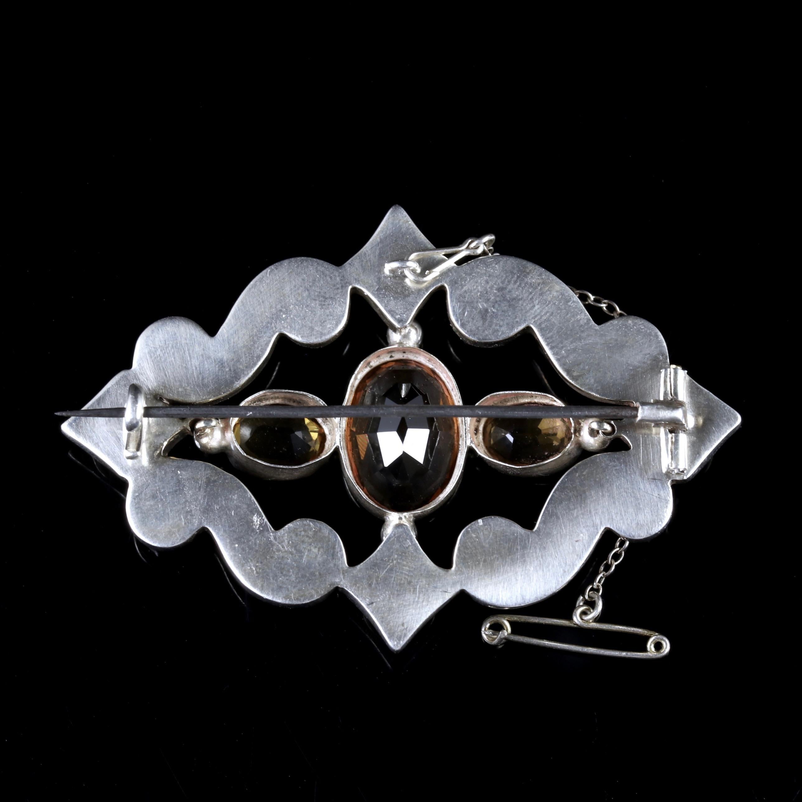 Women's Antique Victorian Scottish Silver Brooch Citrine Quartz, circa 1860 For Sale