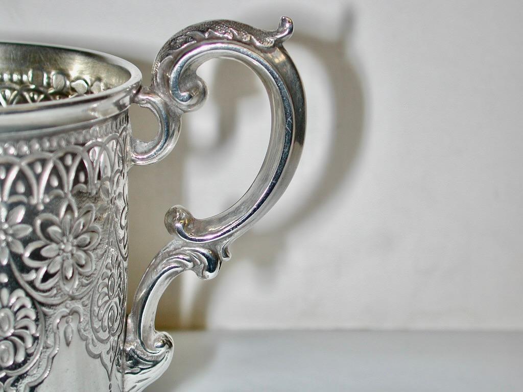 Vittoriano Antica tazza da battesimo vittoriana scozzese in argento datata 1862 J Murray in vendita