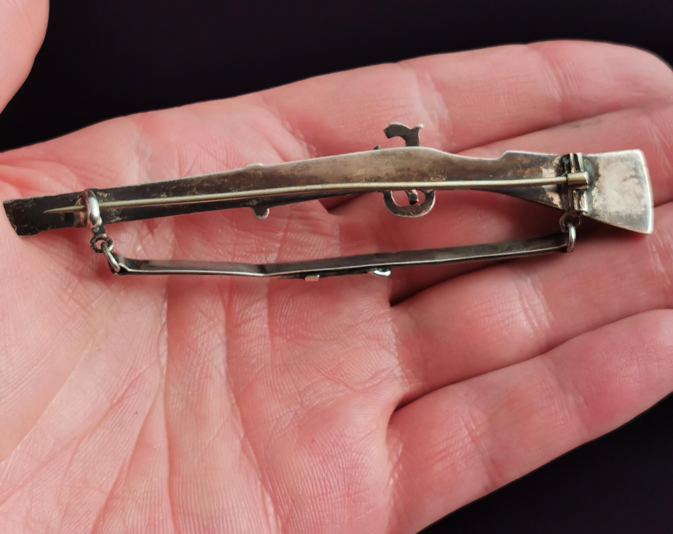 Antique Victorian Scottish Silver Musket Brooch 1