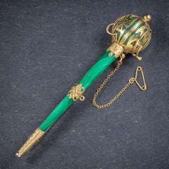 Antique Victorian Scottish Malachite 18 Carat Gold, circa 1860 Sword Brooch