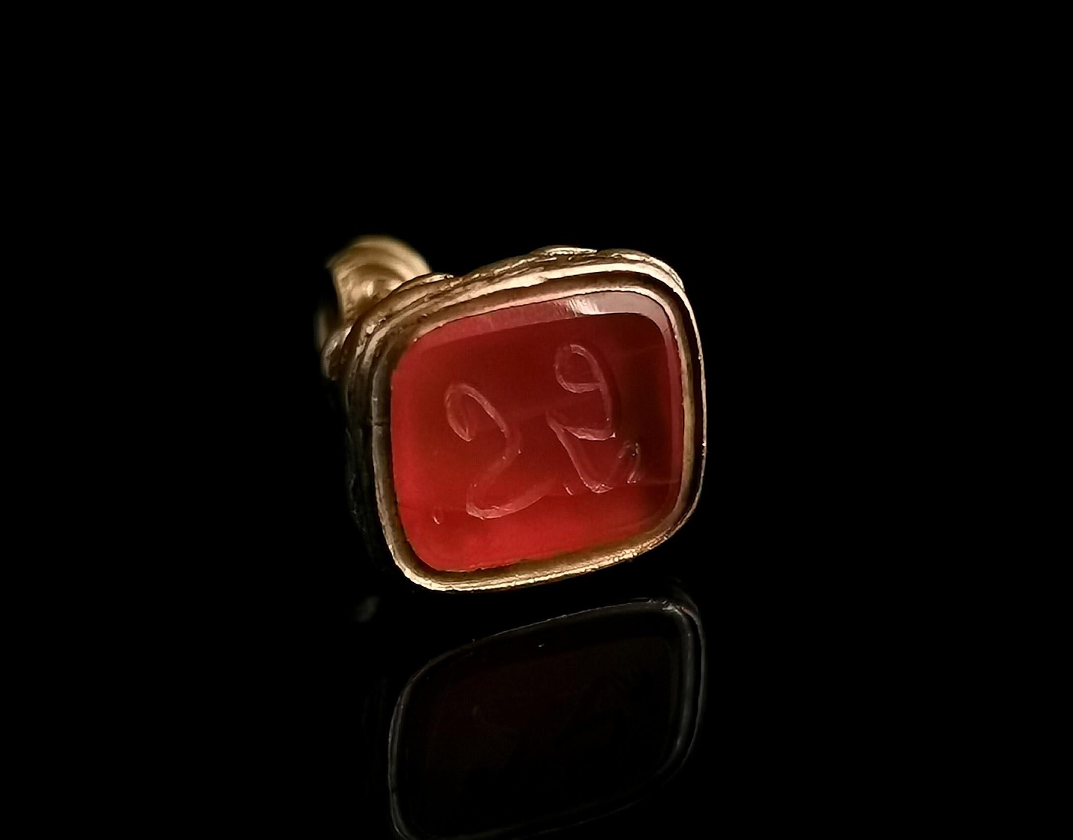 Antique Victorian seal fob pendant, 9 karat yellow gold, G S initials  6