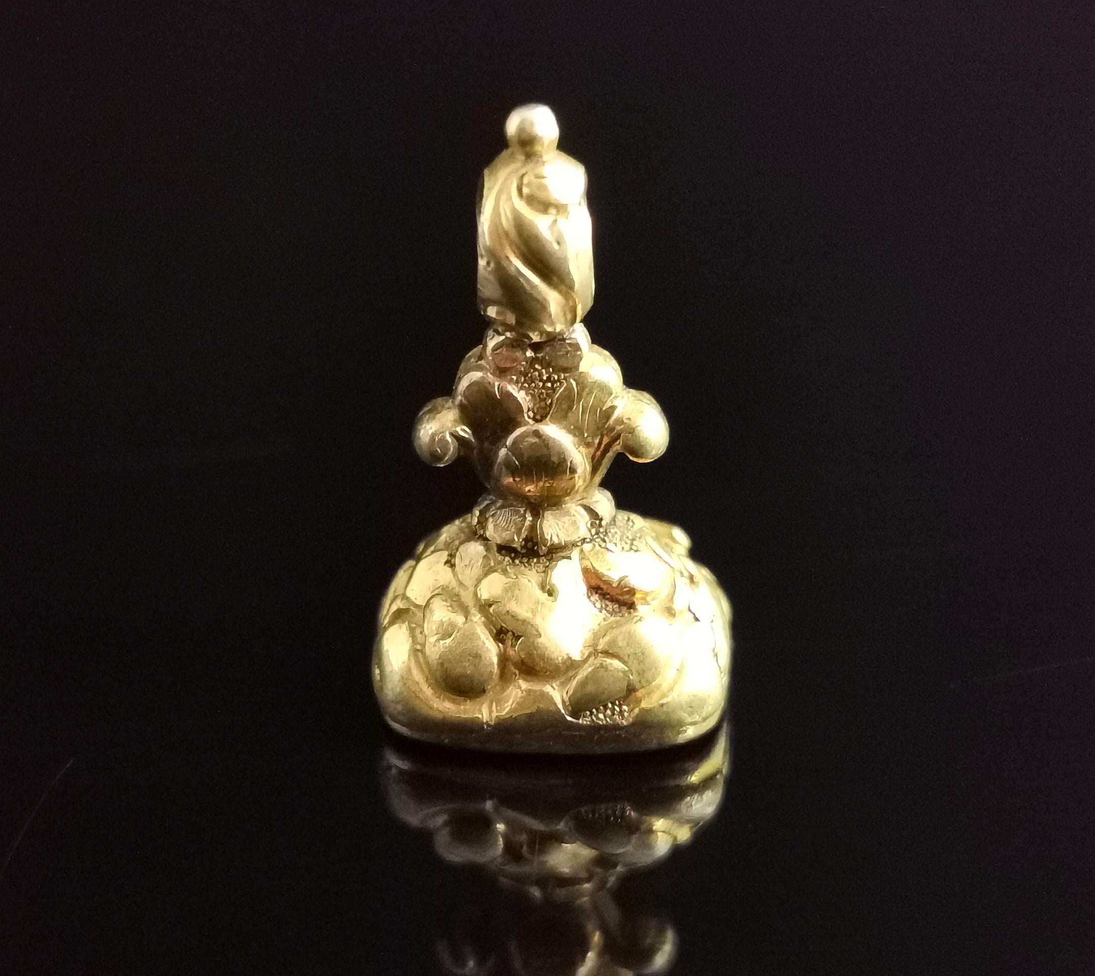 Women's or Men's Antique Victorian seal fob pendant, 9 karat yellow gold, G S initials 