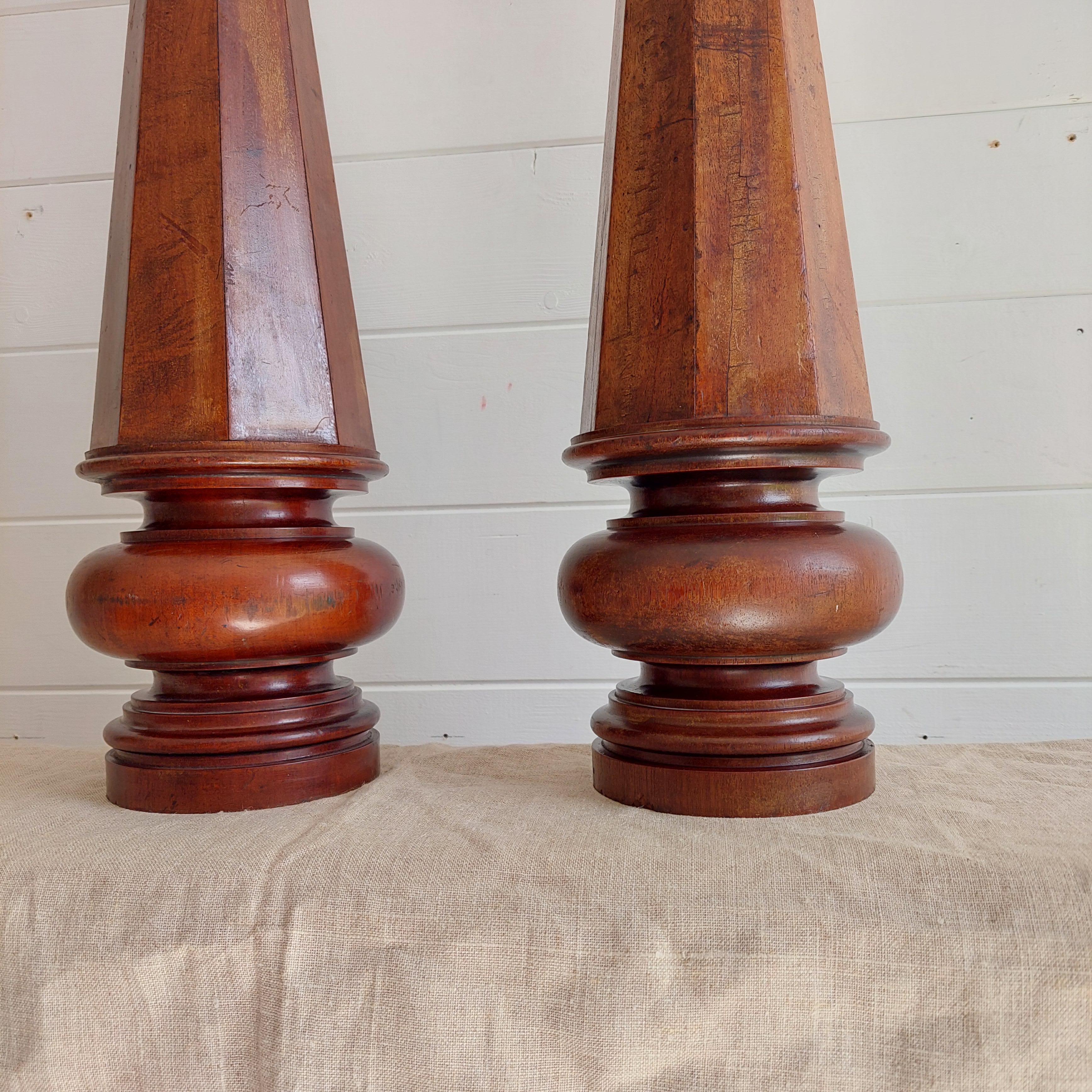 Antique Victorian Set Of 2 Walnut Table Lamp, Turned Lamp With Shades, 1800s 5