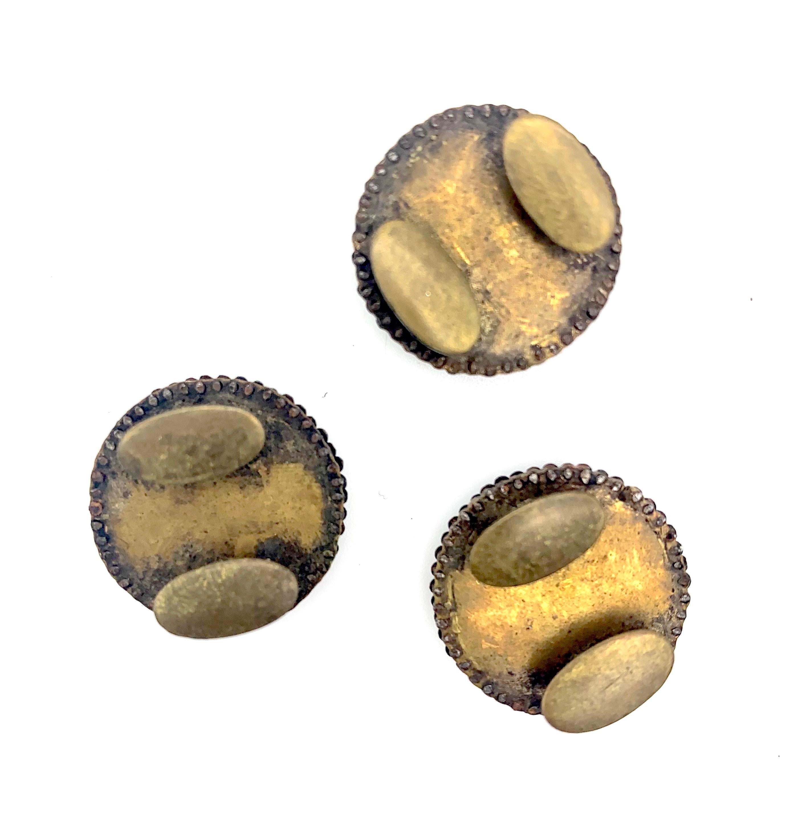 Antique Victorian Set of Three Buttons Cut Steel Black Brass white Polka-Dots In Good Condition For Sale In Munich, Bavaria