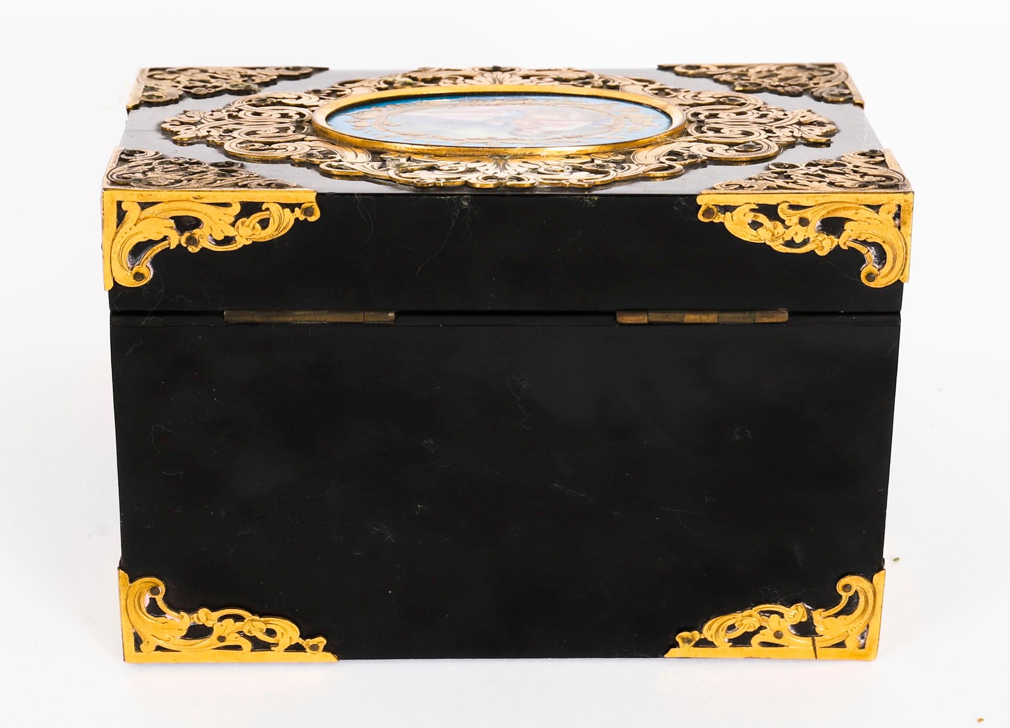 Bronze doré Coffret à bijoux victorien ancien à monture de Sèvres et d'orfèvrerie 19ème siècle en vente