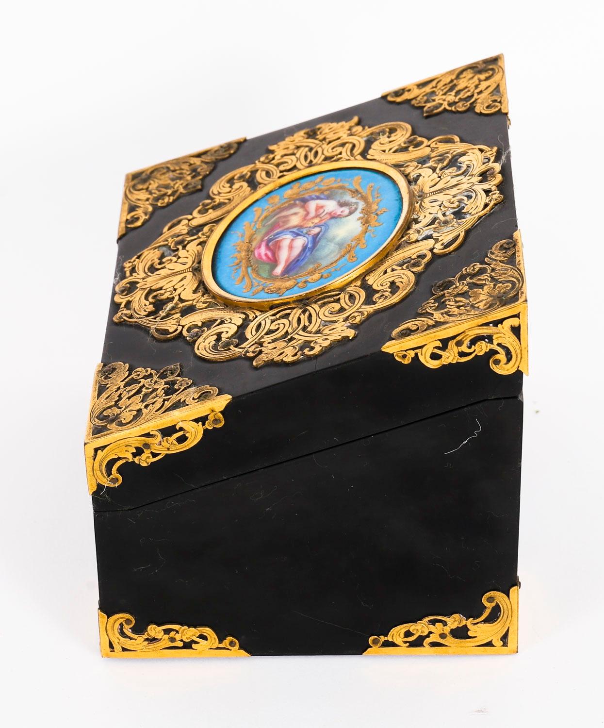 Coffret à bijoux victorien ancien à monture de Sèvres et d'orfèvrerie 19ème siècle en vente 1