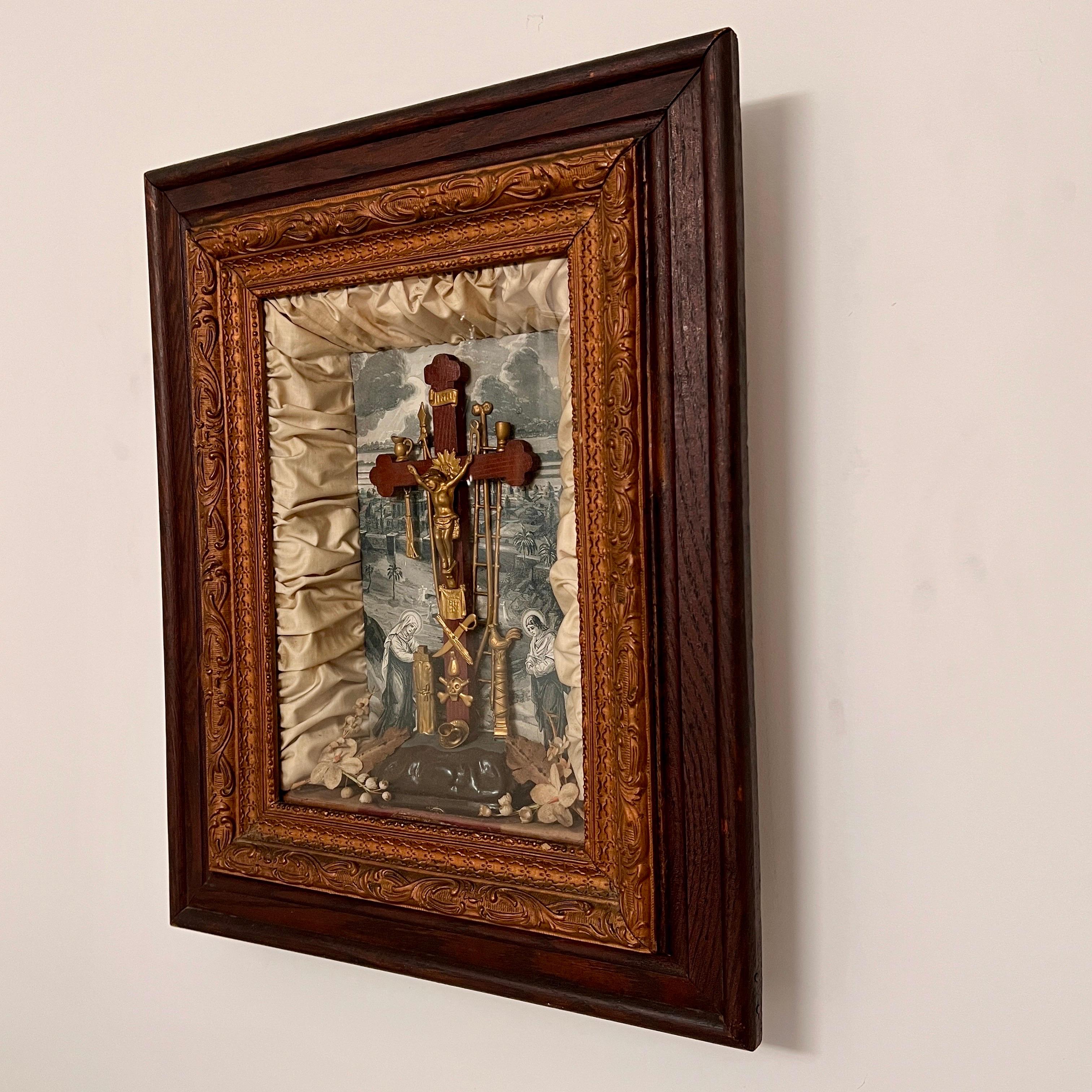 Antike viktorianische Schaufensterschachtel mit religiöser Kruzifix-Szene, um 1850 im Angebot 4