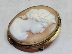 Antique Victorian Shell Cameo Brooch