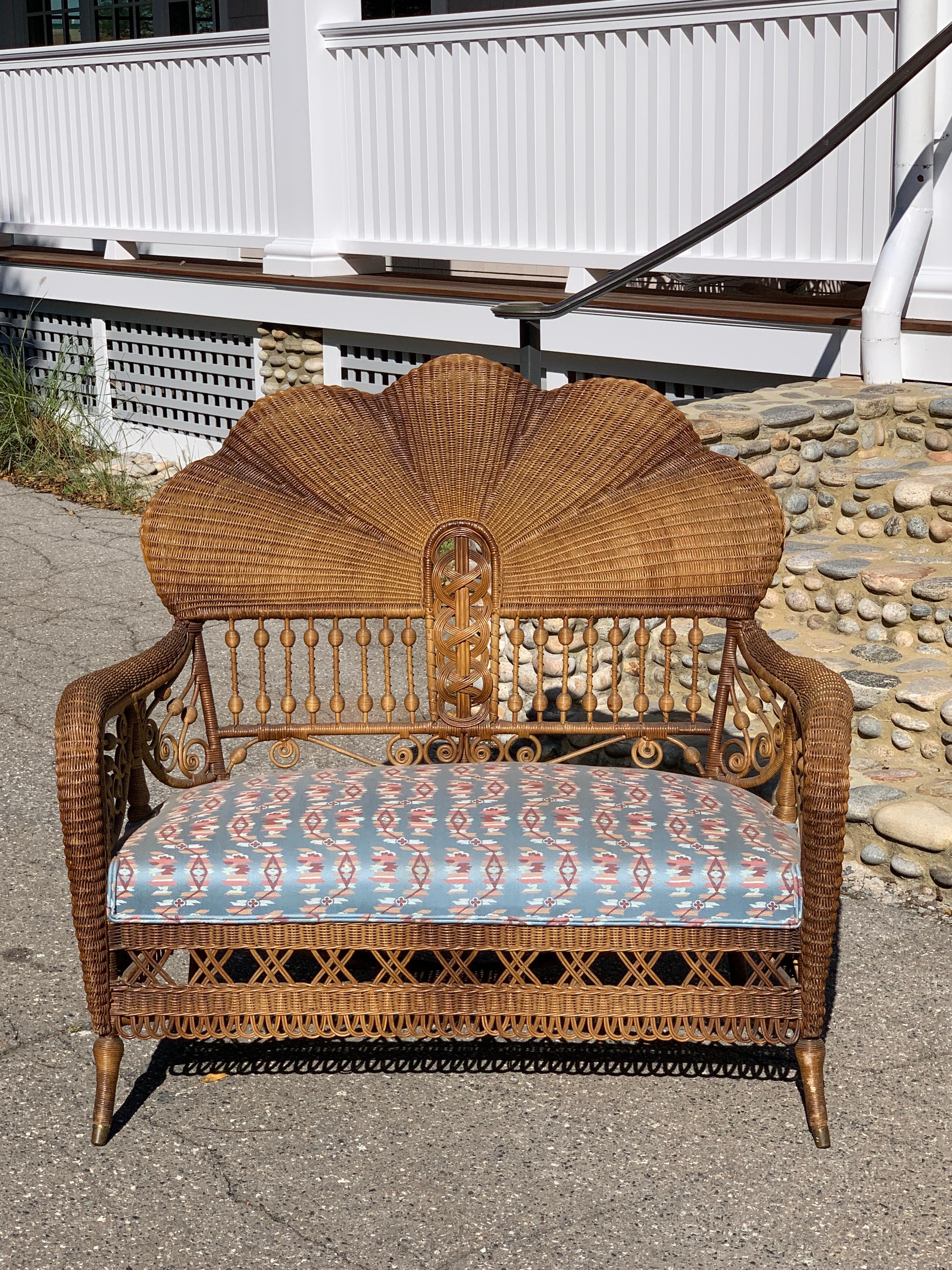 Antique Victorian Shellback Wicker Settee and Chair For Sale 4
