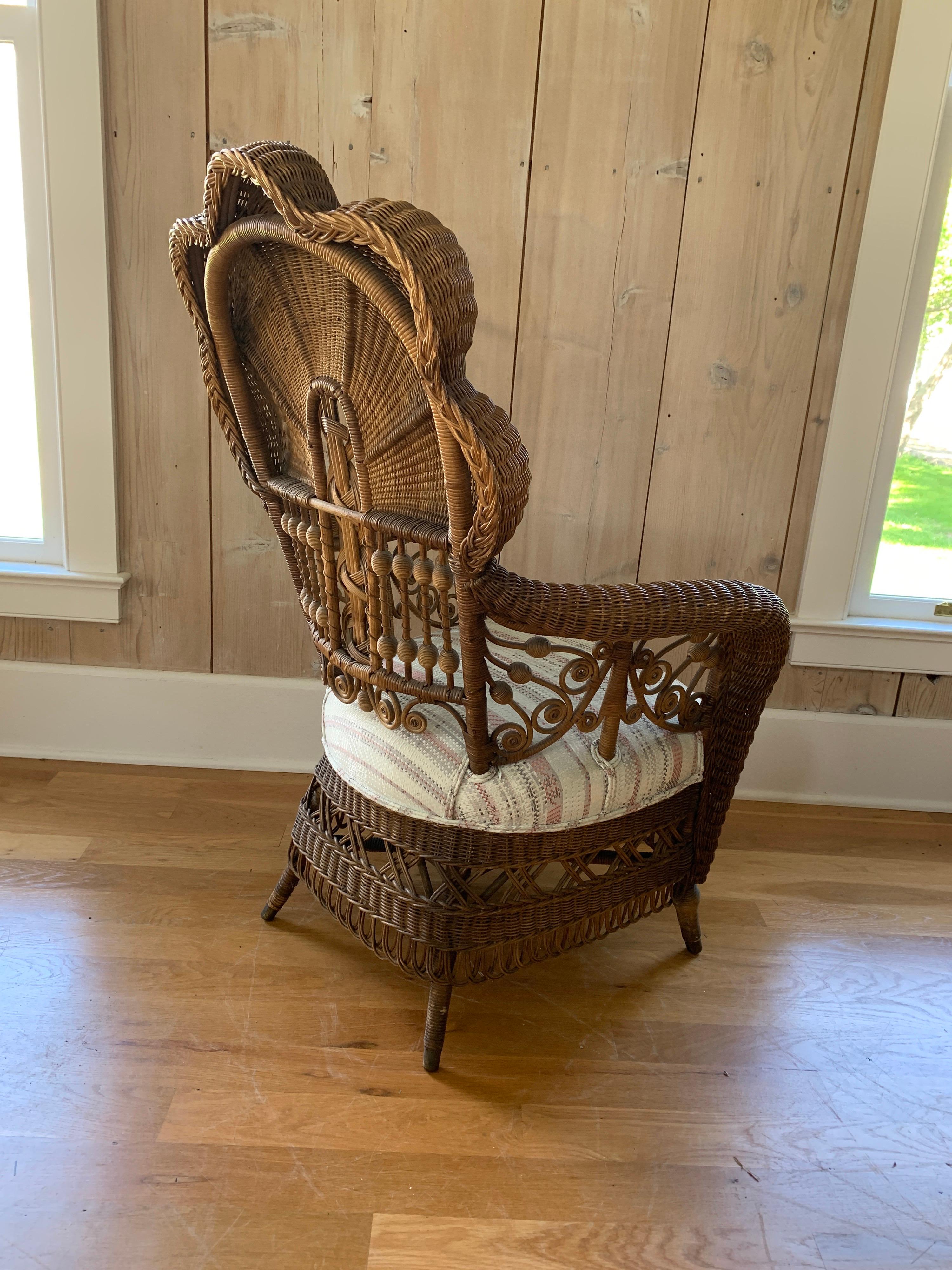American Antique Victorian Shellback Wicker Settee and Chair For Sale