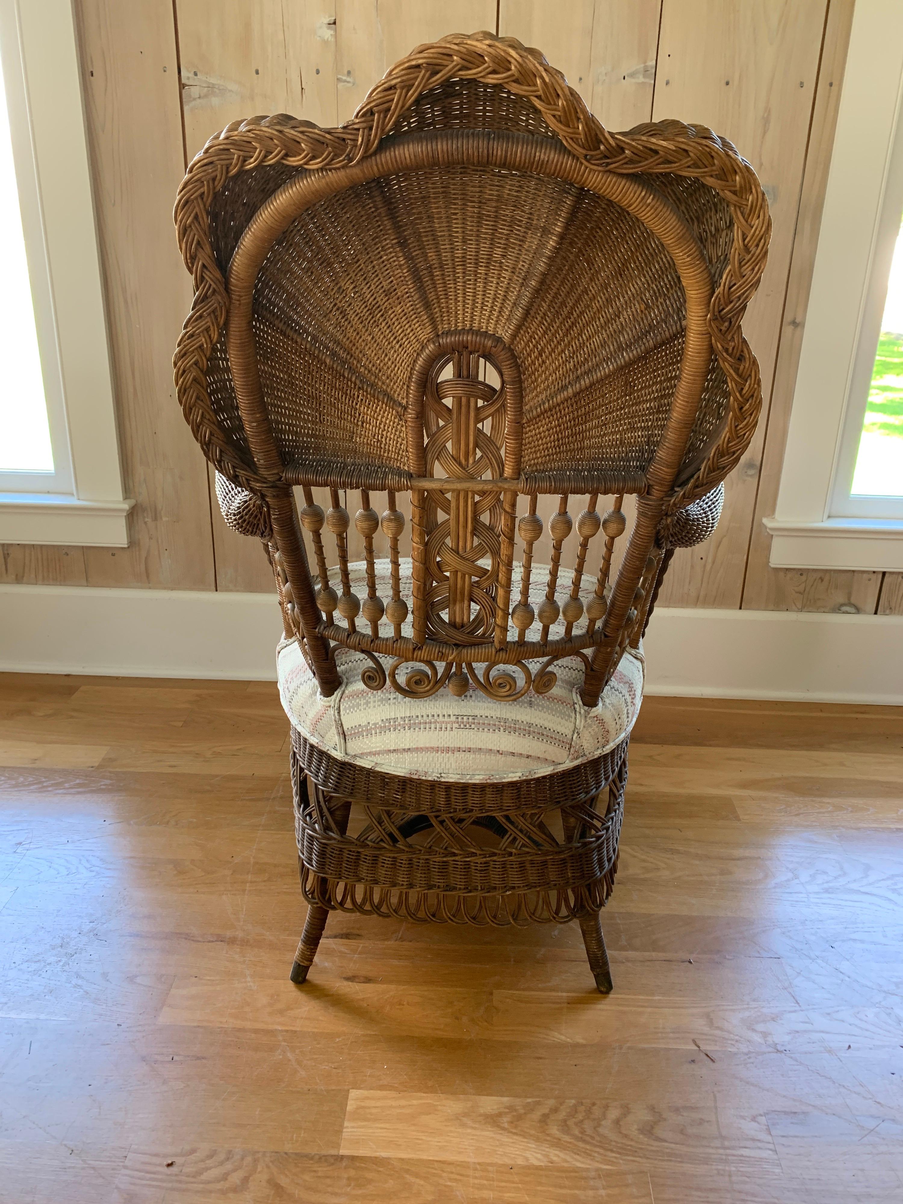 Hand-Woven Antique Victorian Shellback Wicker Settee and Chair For Sale