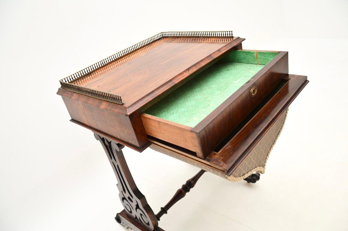 Table d'appoint victorienne ancienne en vente 2