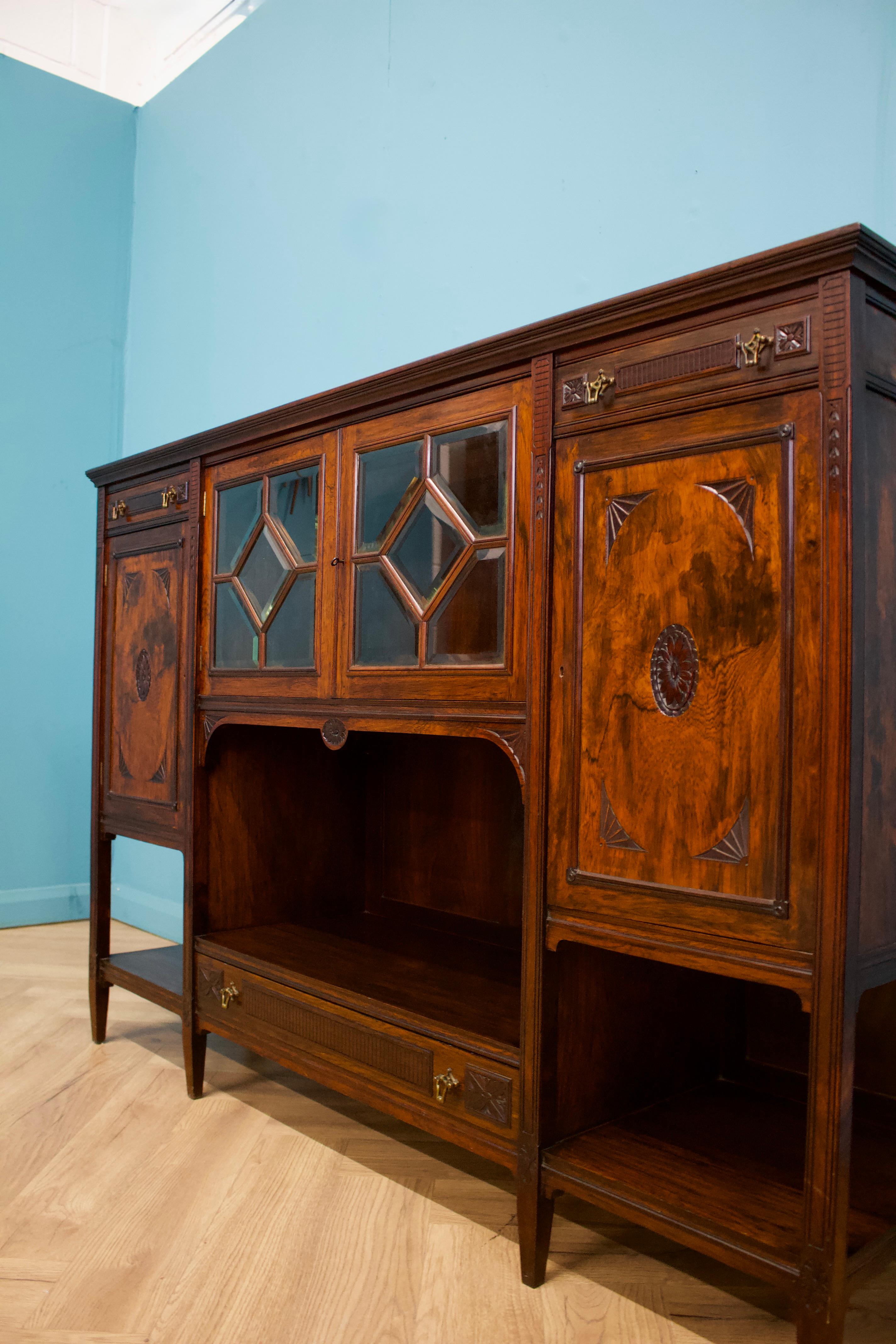 Antique Victorian Sideboard, 1880s In Good Condition For Sale In South Shields, GB