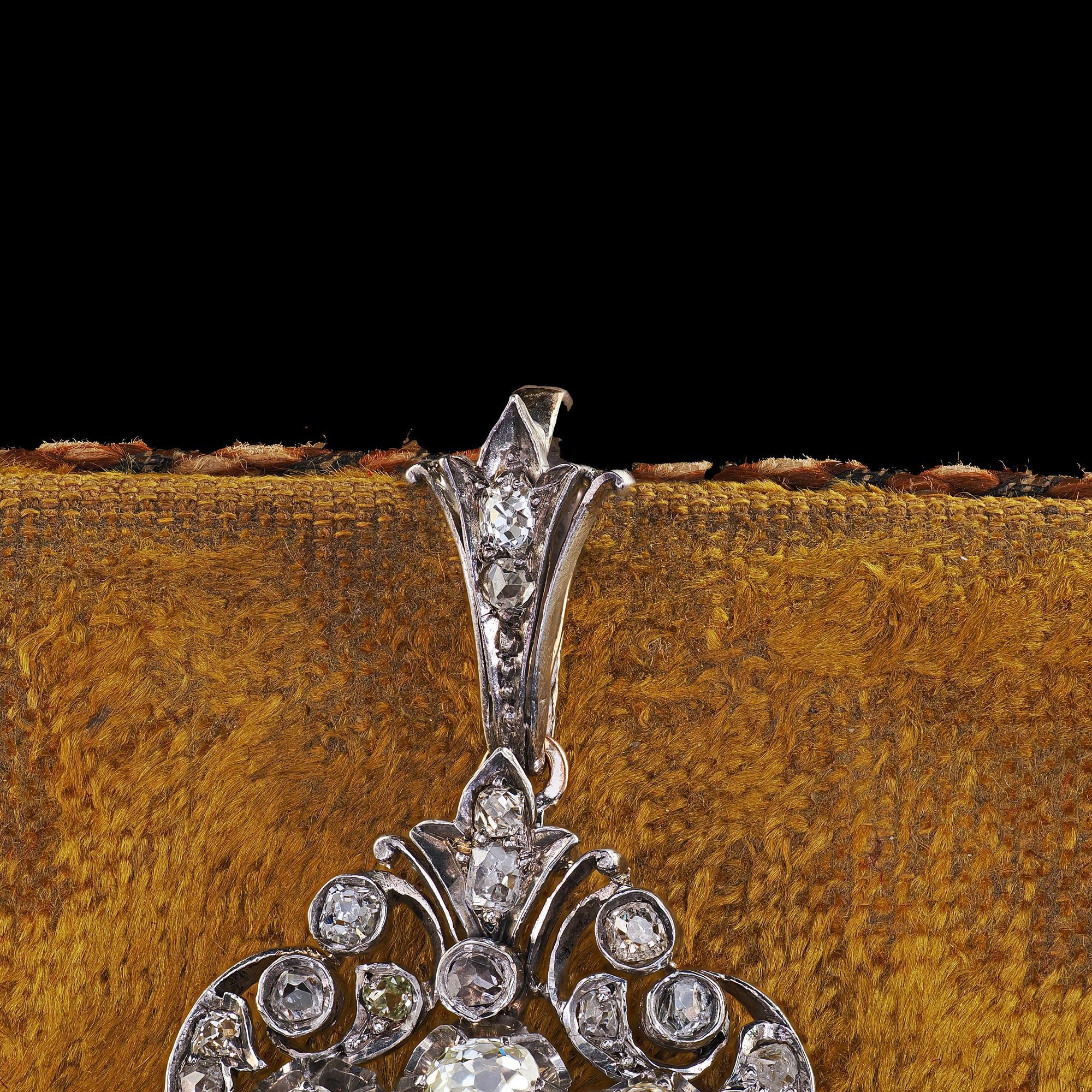Taille vieille mine Épingle et pendentif en argent et or 14K anciens et victoriens, ornés de diamants de la vieille mine en vente