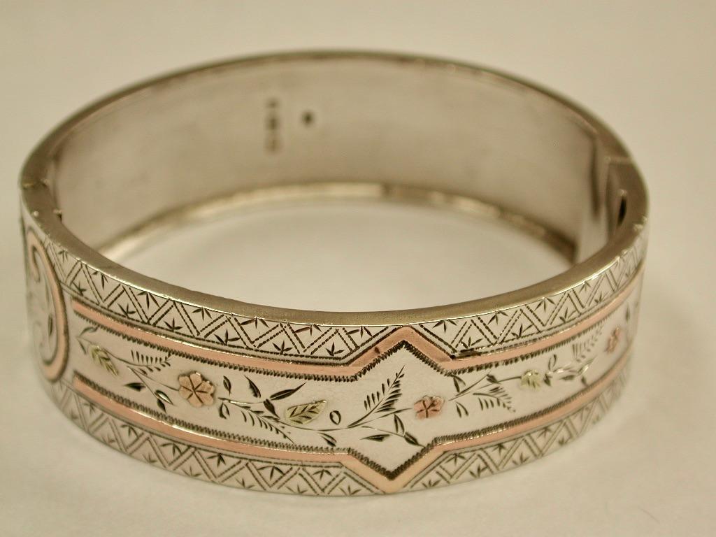 Antique Victorian Silver Bangle With Two Colour Gold-Work, Dated 1883 For Sale 2