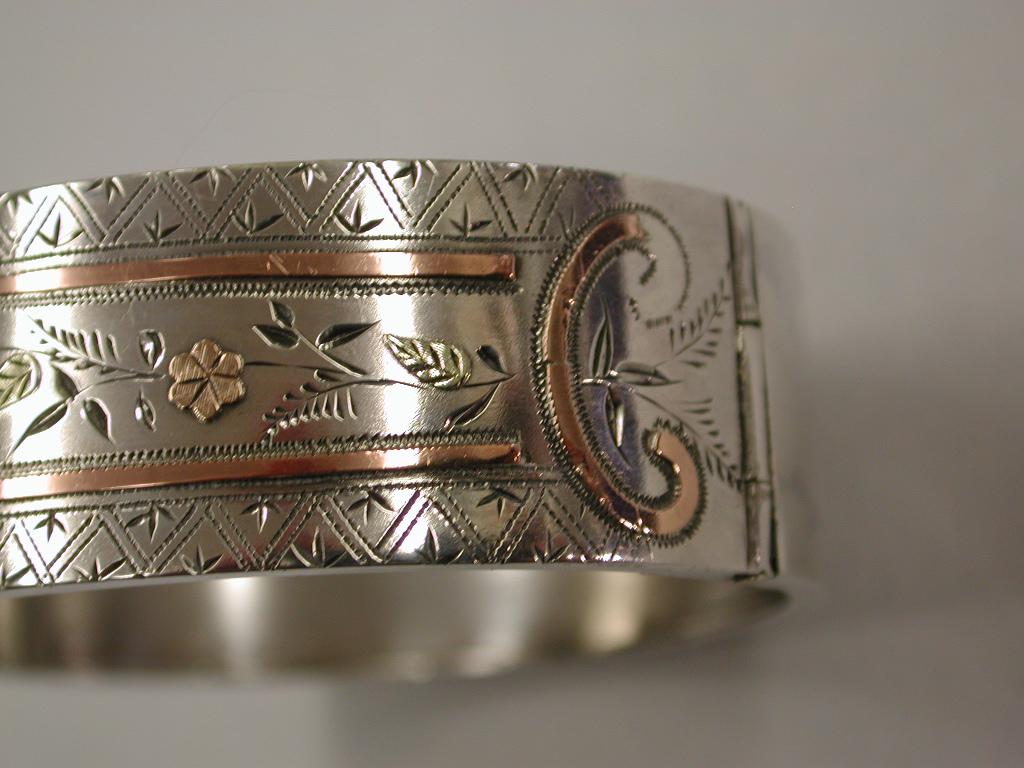 Antique Victorian Silver Bangle With Two Colour Gold-Work, Dated 1883 For Sale 6
