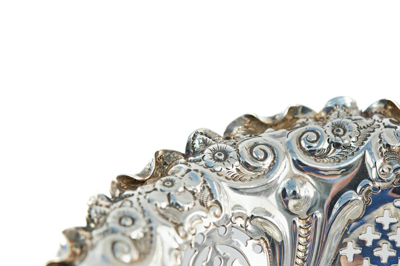 Antico piatto vittoriano Bon Bon in argento In condizioni buone in vendita a Ipswich, GB