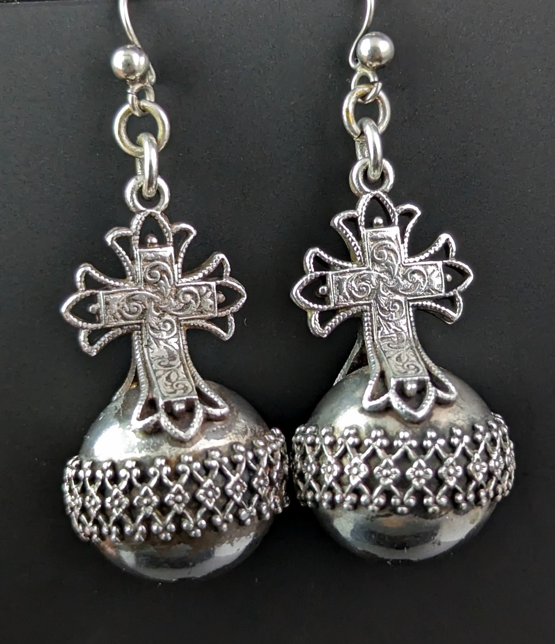 These rare antique Victorian silver earrings are simply divine!

Such fine craftsmanship and attention to detail, they are crafted in sterling silver and designed in the Etruscan revival manner as a Globus Cruciger or cross and orb.

The main body