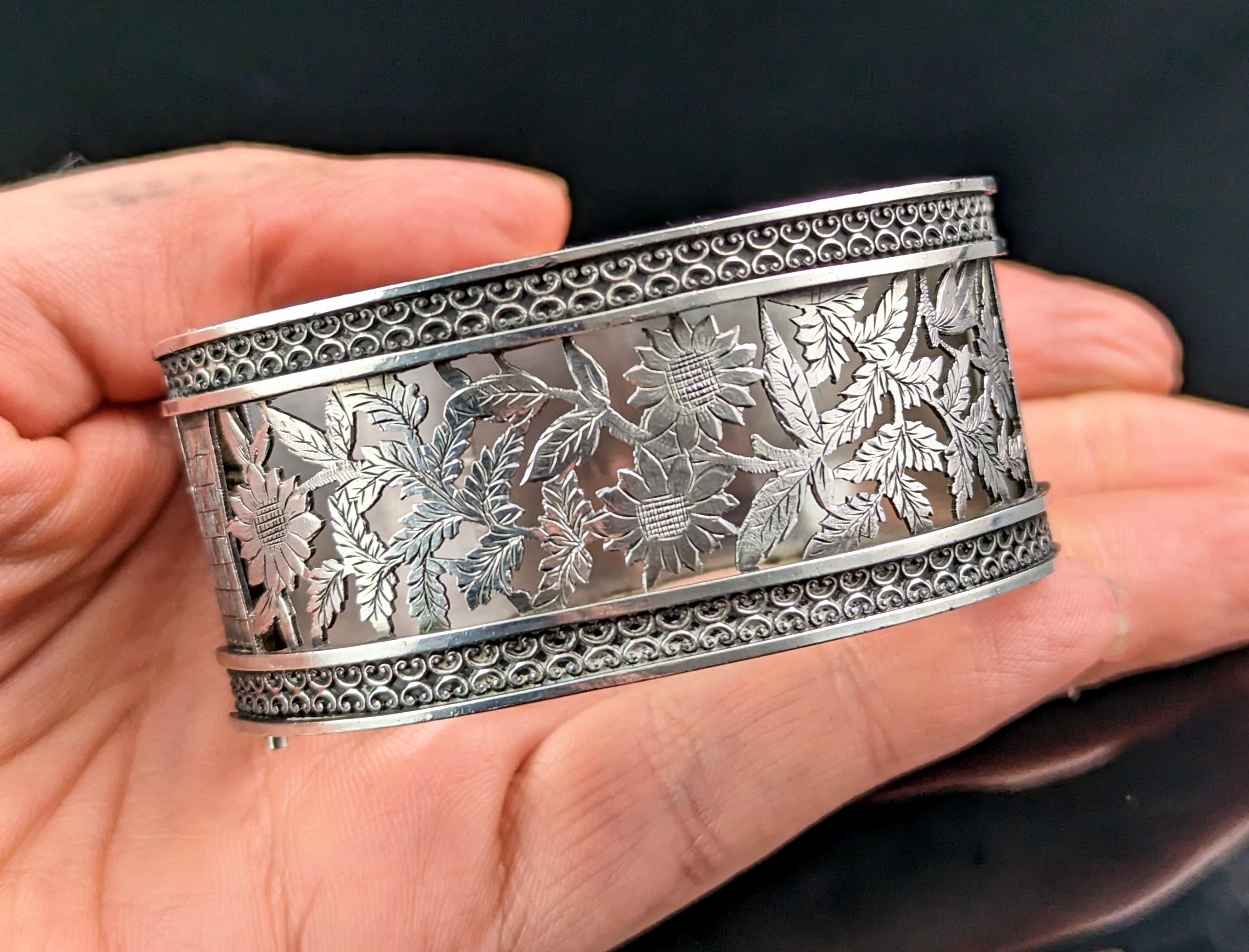 Antique Victorian Silver Cuff Bangle, Pierced Floral Design, Monogrammed In Fair Condition In NEWARK, GB