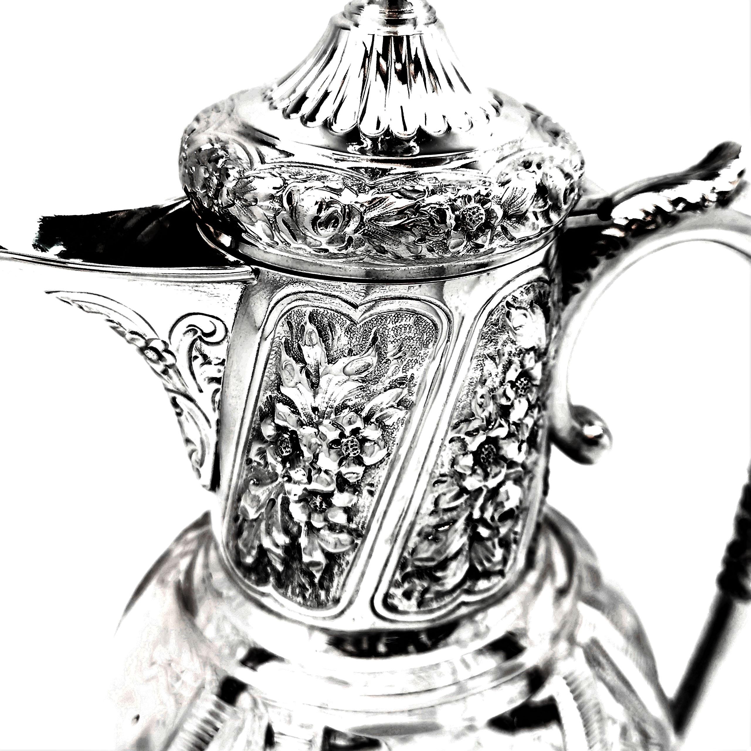 20th Century Antique Victorian Silver and Cut Glass Claret Jug / Wine Decanter Ewer, 1900