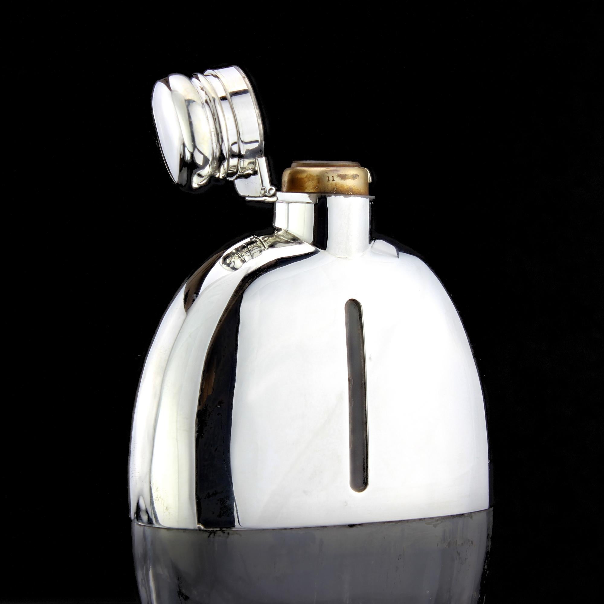 Late 19th Century Antique Victorian Silver Flask, Sampson Mordan & Co, London, 1892 For Sale