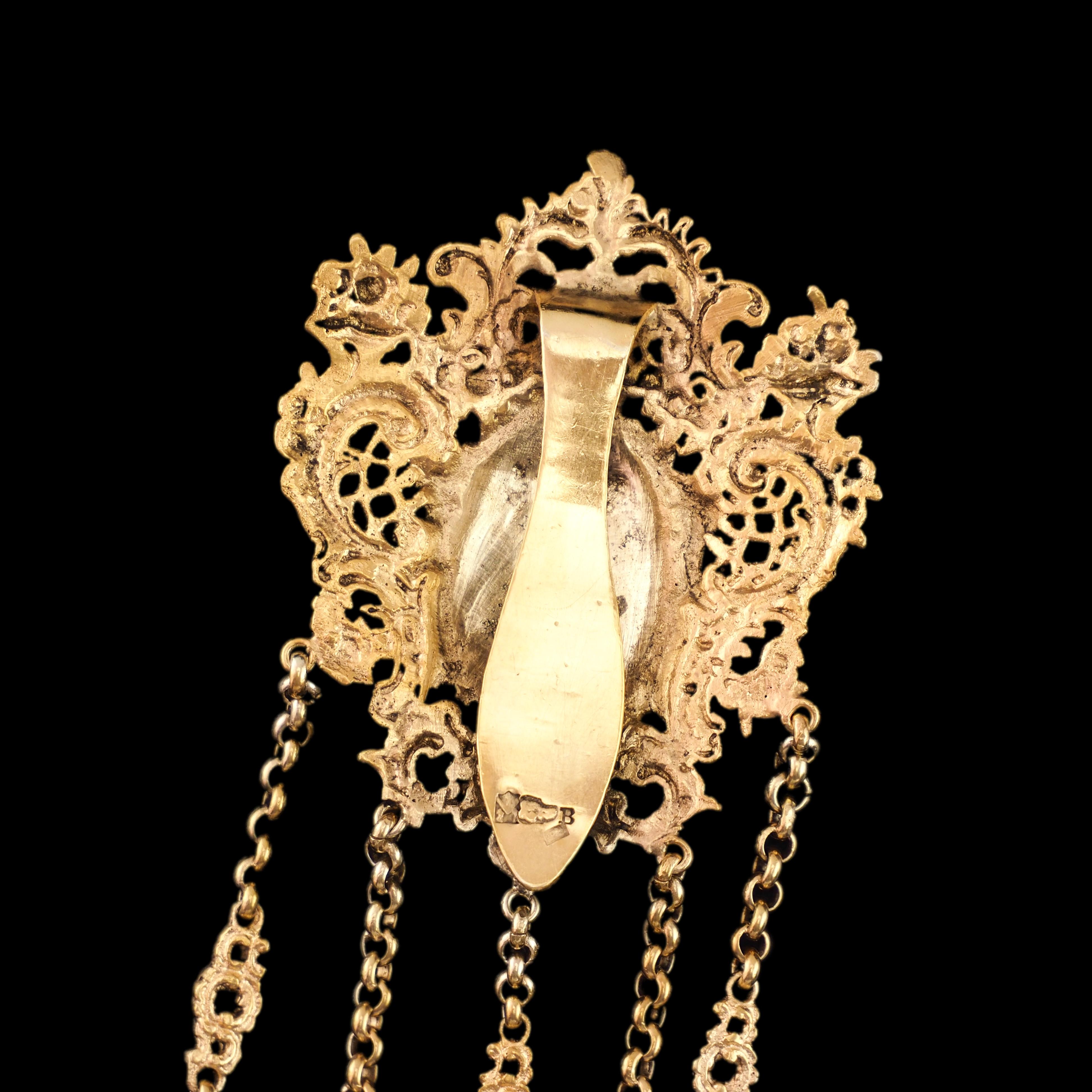 Antique Victorian Silver Gilt Chatelaine Rococo Decorations - c.1860 For Sale 8