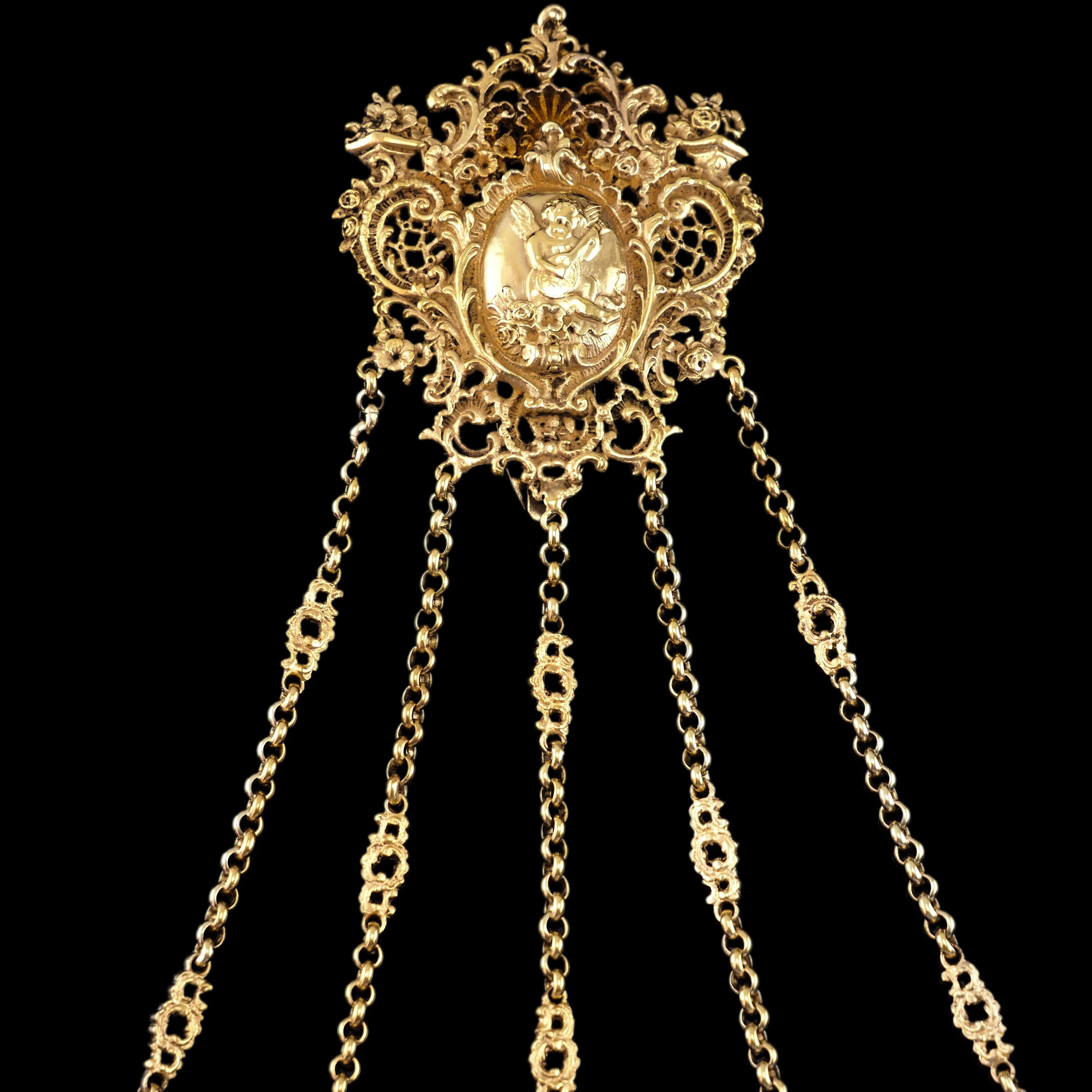 Antique Victorian Silver Gilt Chatelaine Rococo Decorations - c.1860 In Good Condition For Sale In London, GB