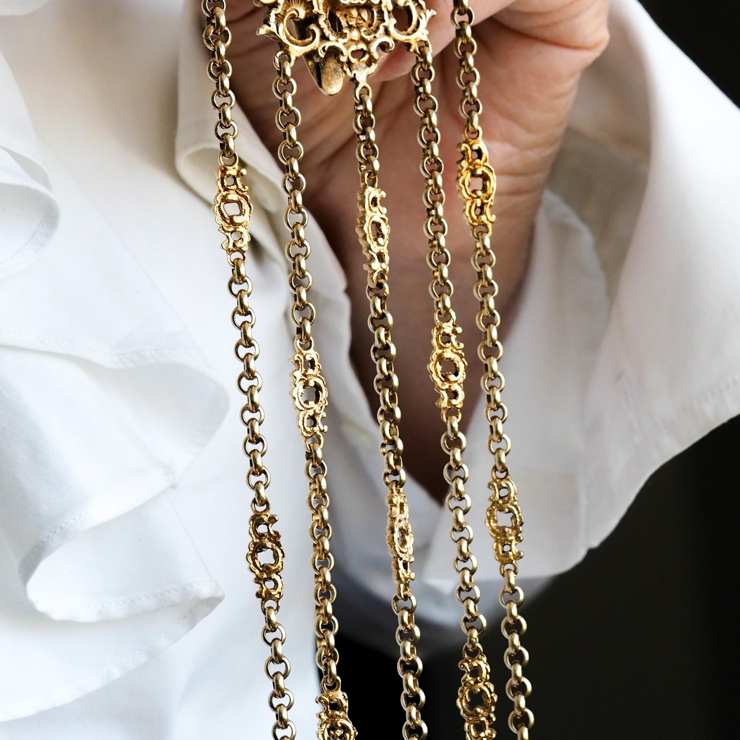 Antique Victorian Silver Gilt Chatelaine Rococo Decorations - c.1860 For Sale 4