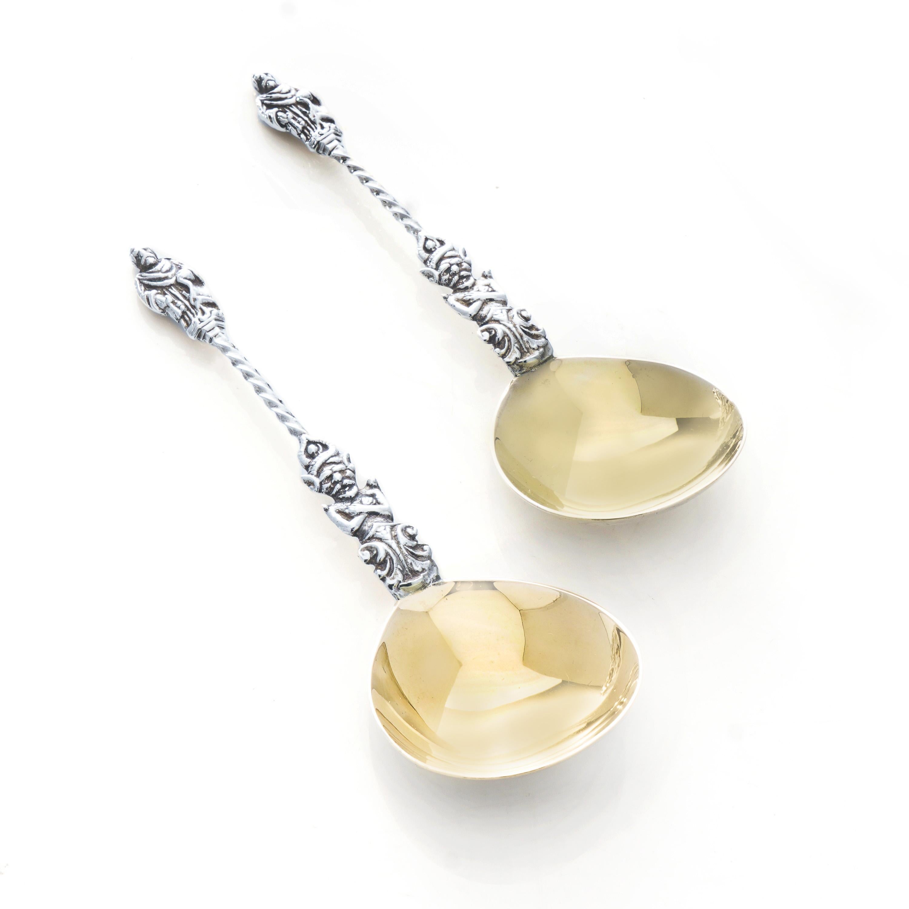 Antique Victorian Silver gilt pair of spoons in a box.  Bon état - En vente à Braintree, GB