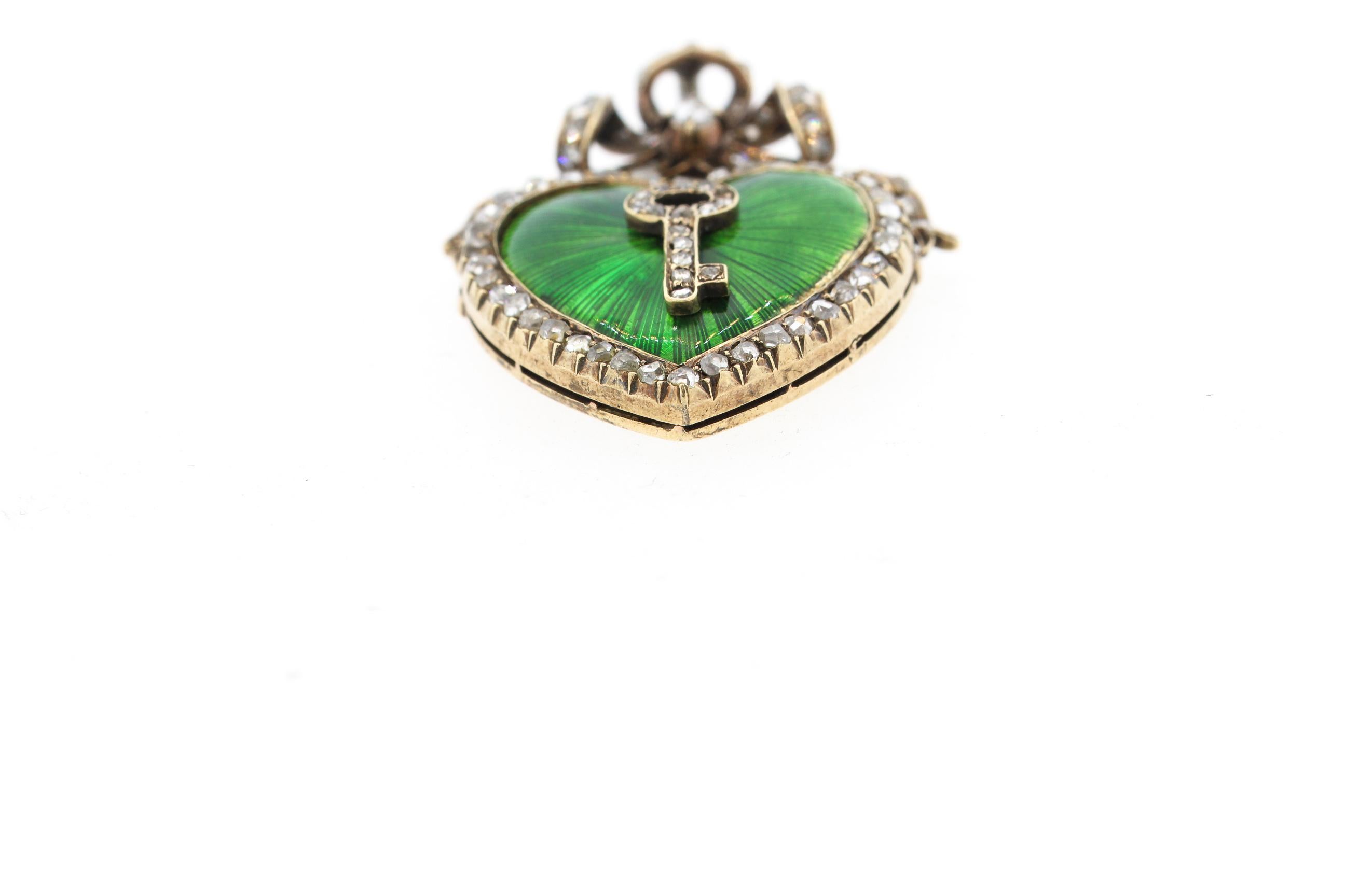 Antique Victorian Silver Gold Diamond Guilloche Green Enamel Heart Pendant In Good Condition In New York, NY
