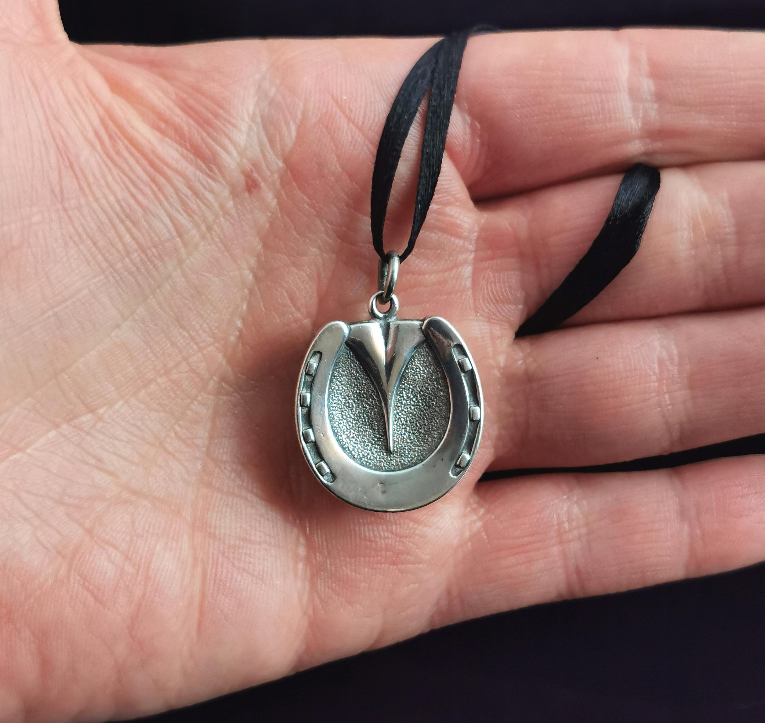 Antique Victorian Silver Horse Hoof Locket Pendant 3