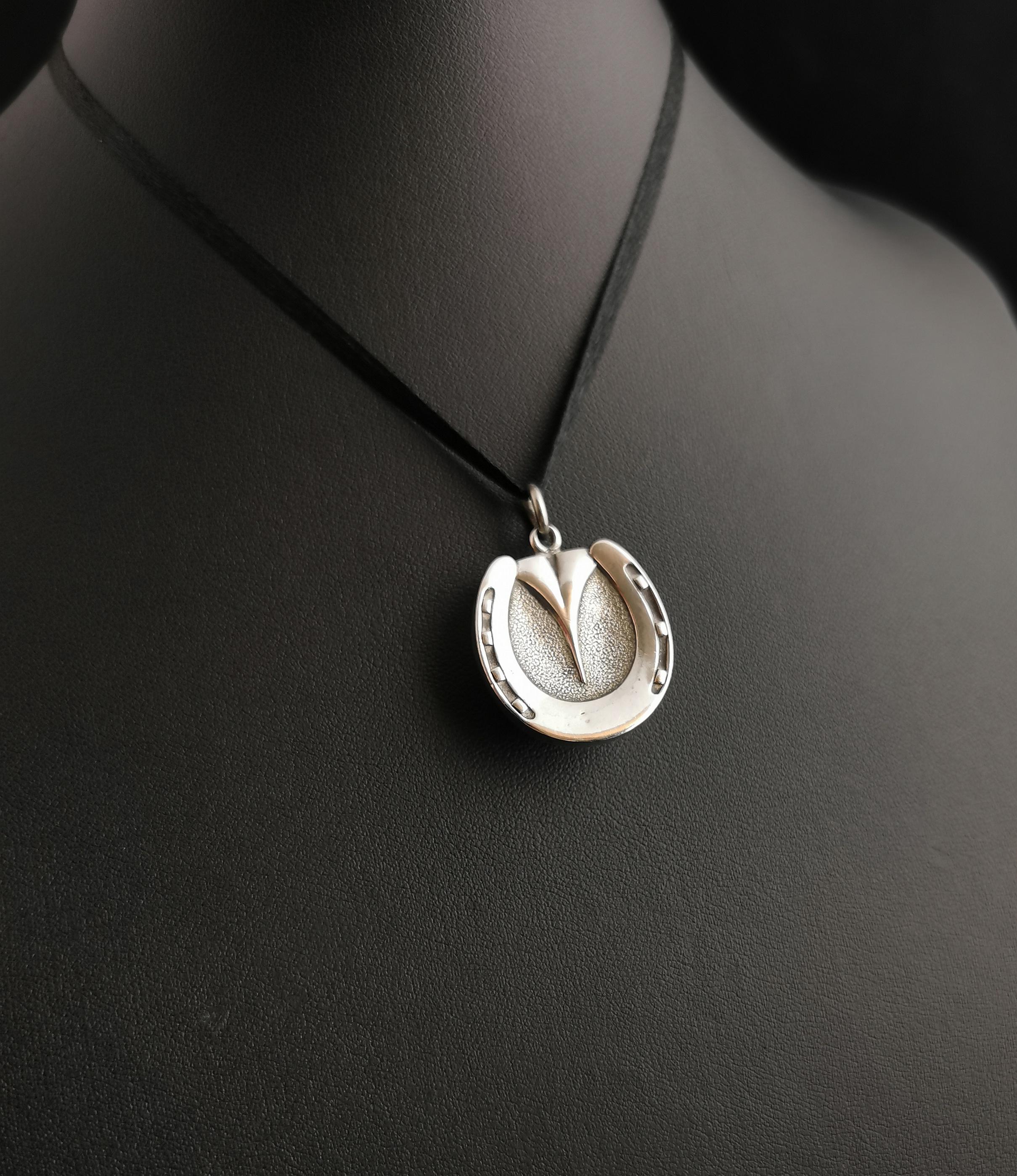 Antique Victorian Silver Horse Hoof Locket Pendant 2