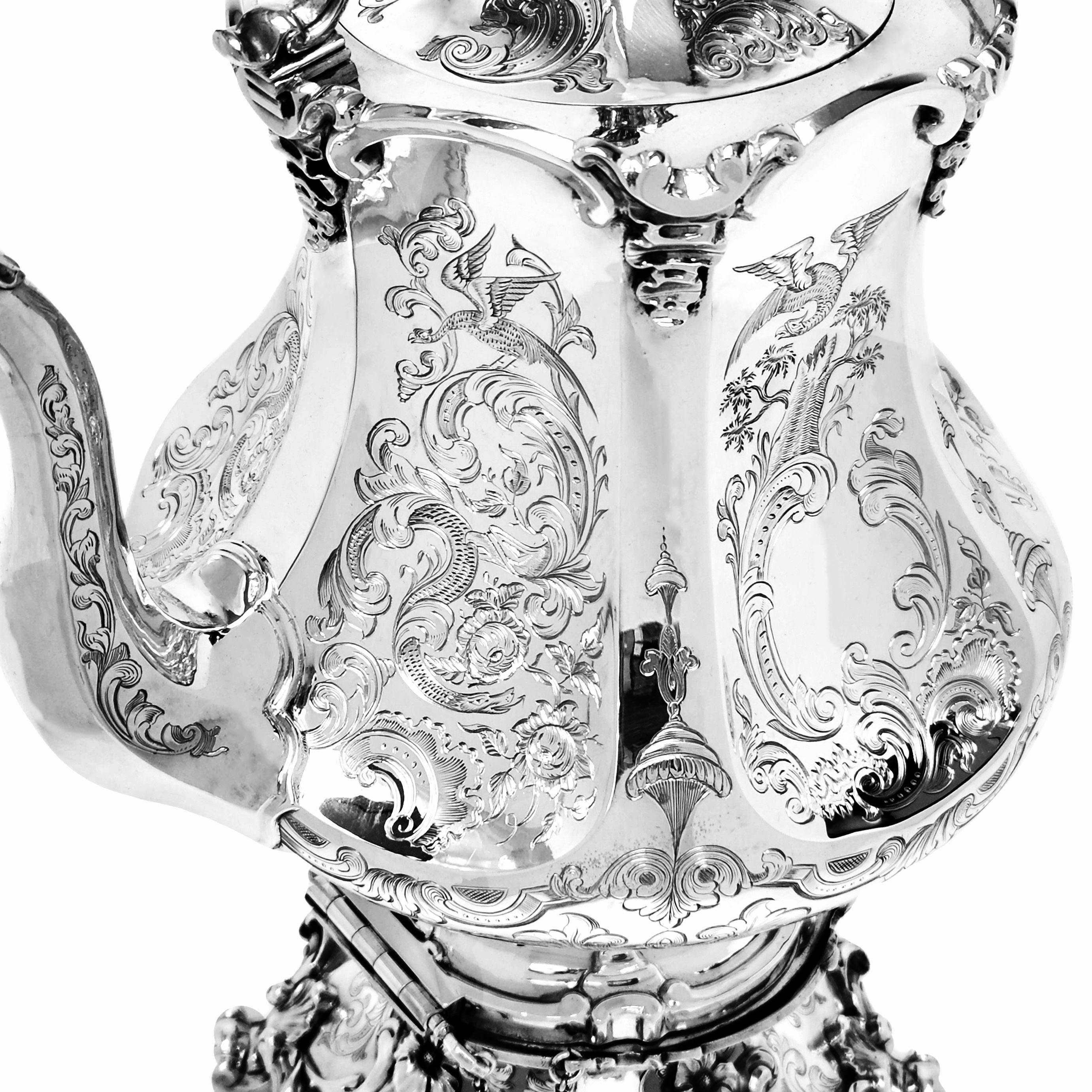 XIXe siècle Antique Victorian Silver Kettle on Stand 1843 London England en vente