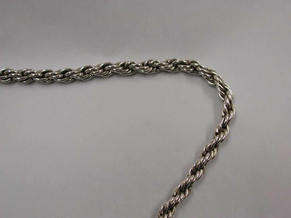 Antique Victorian Silver Locket Dated circa 1880 on Later Silver Rope Chain In Good Condition In London, GB