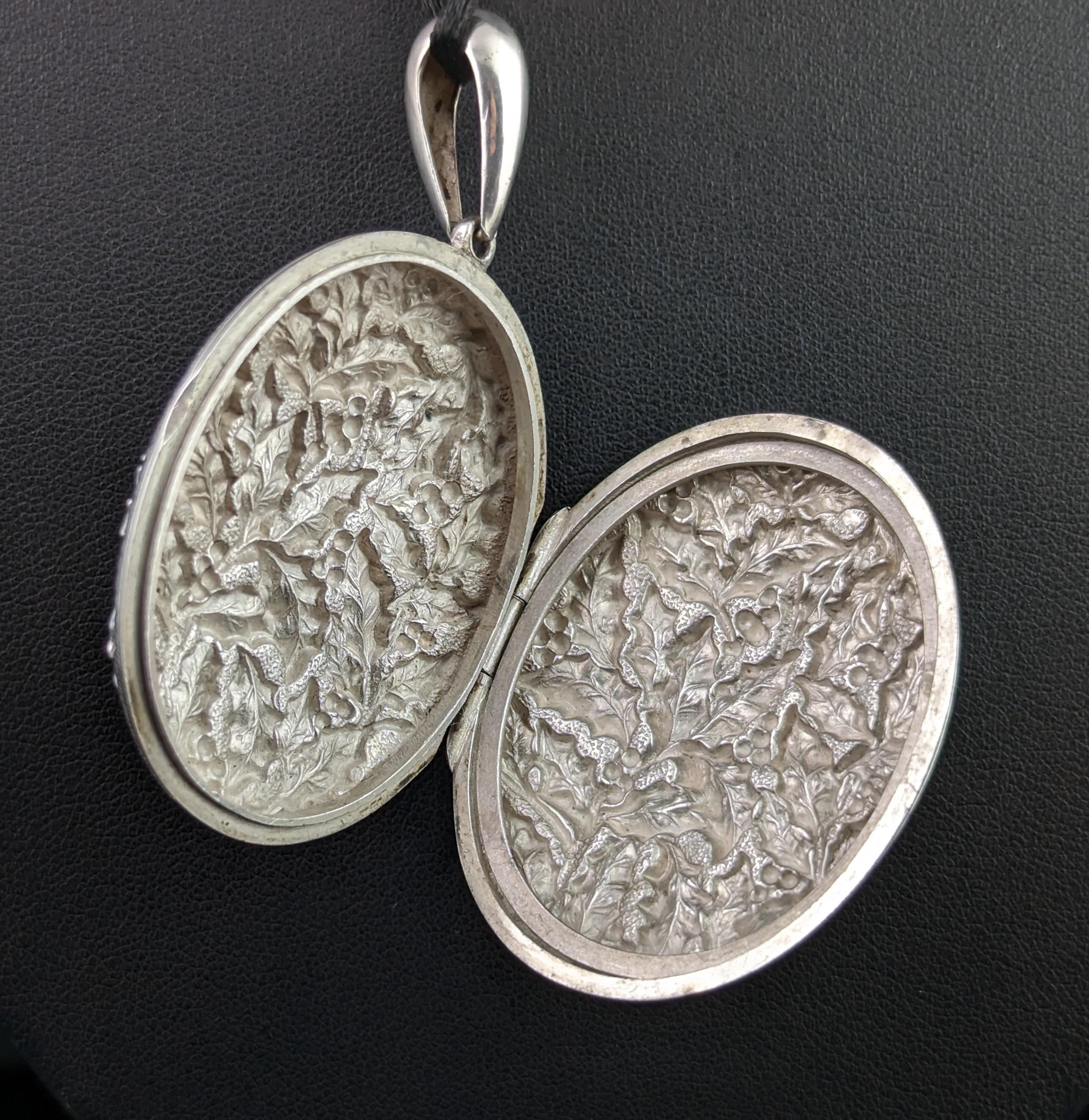 Antique Victorian Silver Locket Pendant, Holly Leaf 1