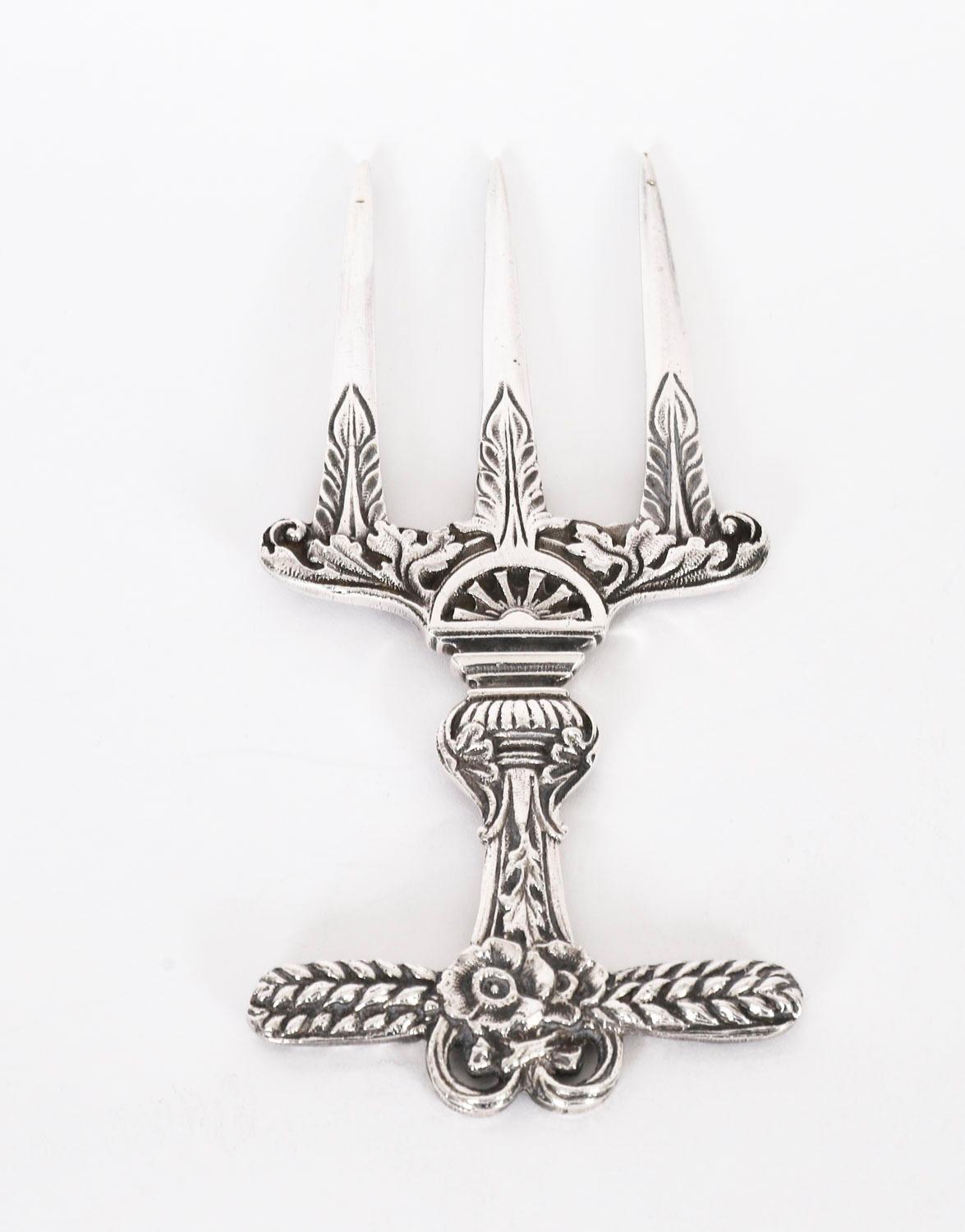 Antike viktorianische Silberplatte Brotgabel CIRCA 1870 (Viktorianisch) im Angebot