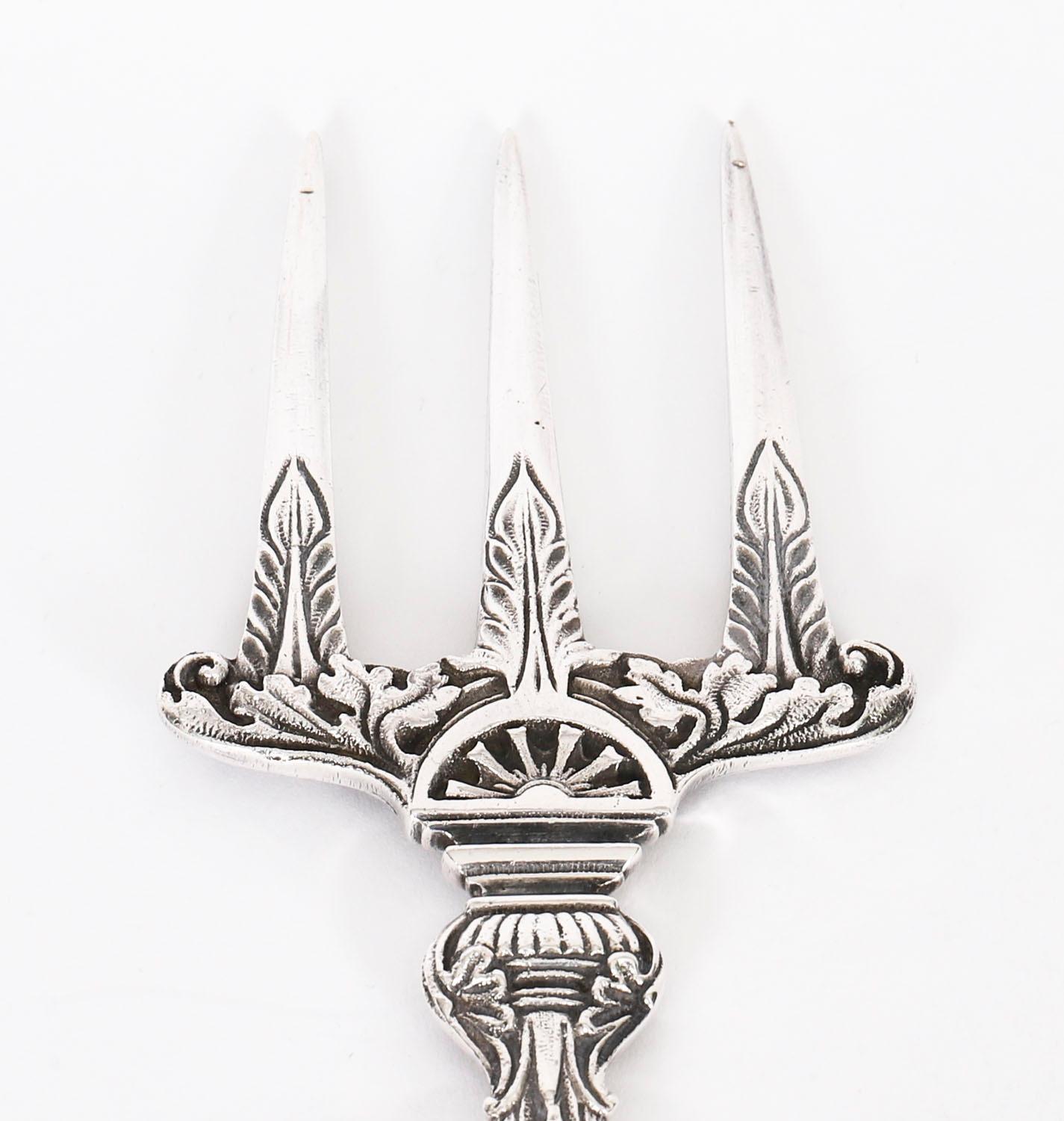 Antike viktorianische Silberplatte Brotgabel CIRCA 1870 (Englisch) im Angebot