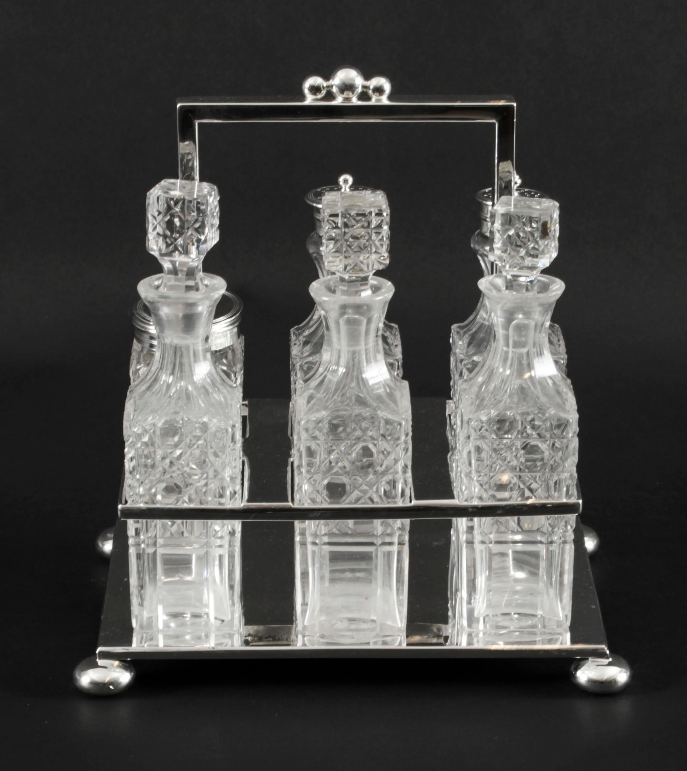 Antique Victorian Silver Plated 6 Bottle Cruet Set Wade Wingfield Wilkins 19th C In Good Condition For Sale In London, GB