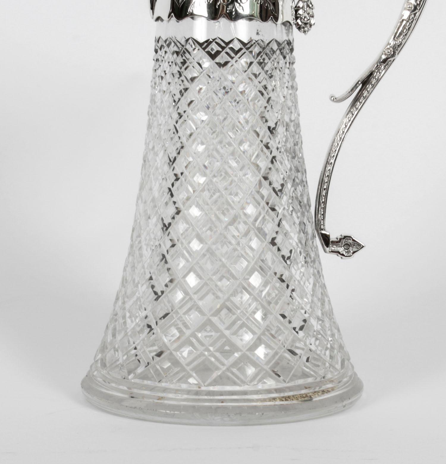 Antique Victorian Silver Plated and Cut Crystal Claret Jug 19th C In Good Condition For Sale In London, GB