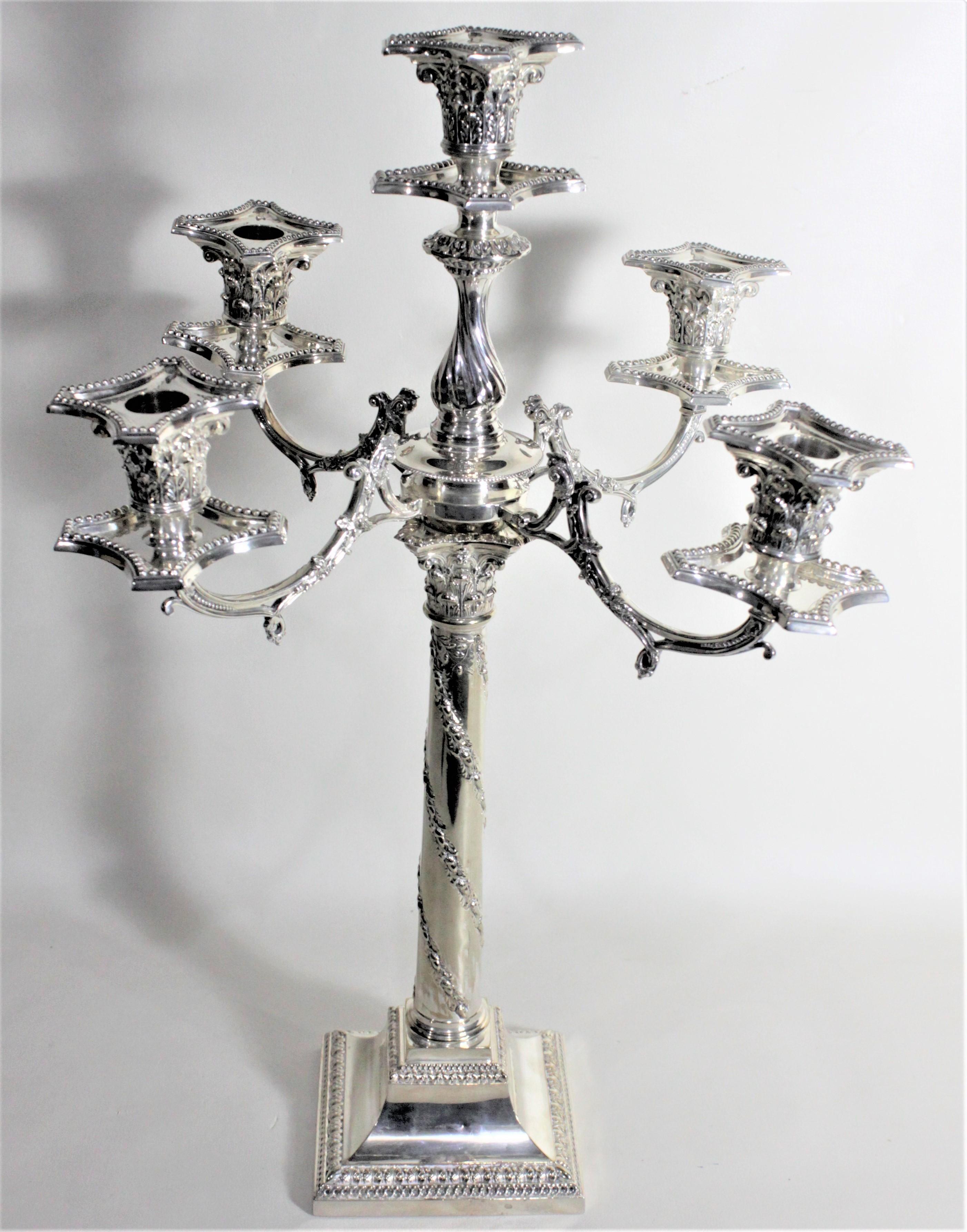 Antiguo Candelabro Convertible Victoriano Chapado en Plata Inglés en venta